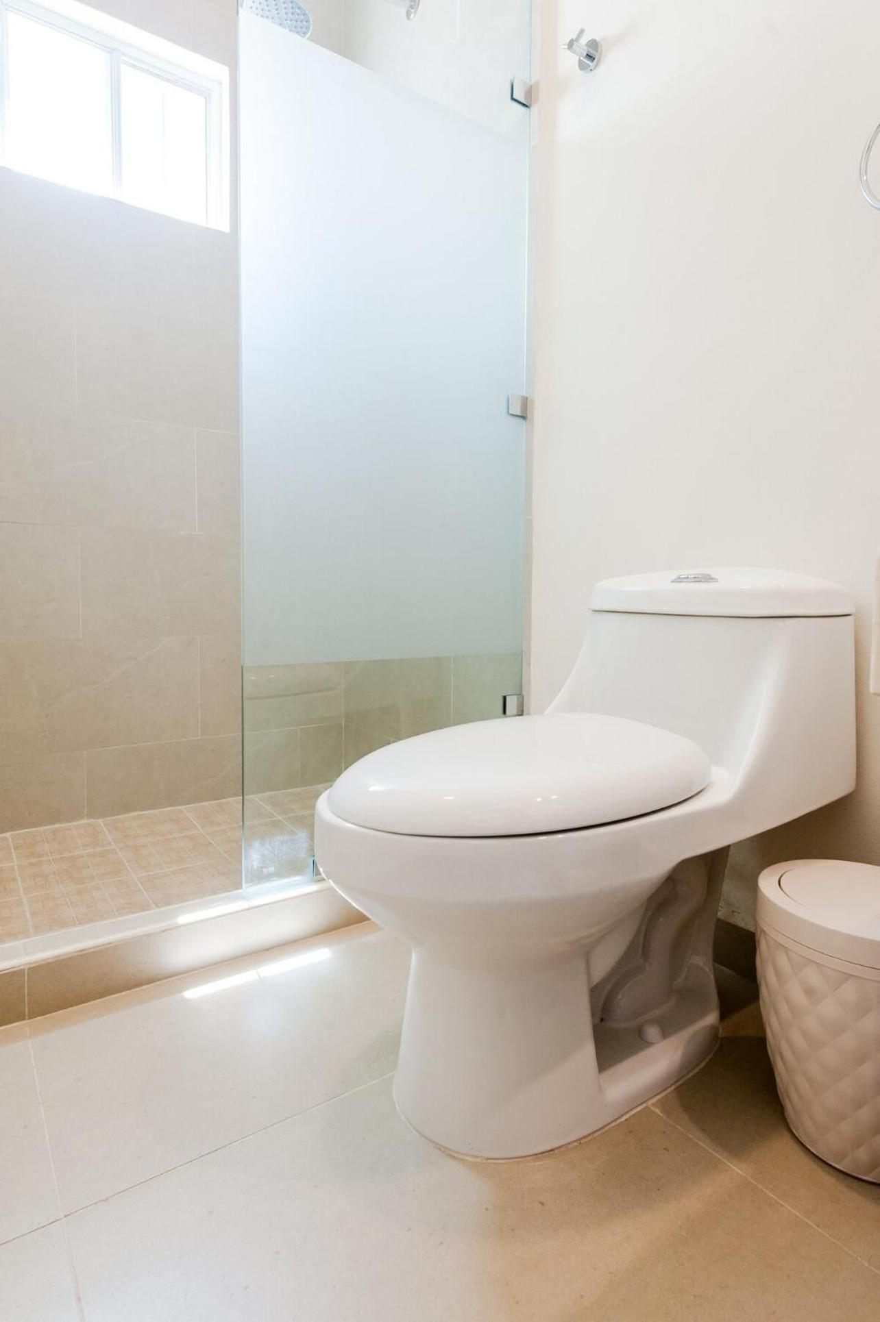 Nhà nghỉ Workation Paradise Gated, Wifi 500mb, Gym, Pool *