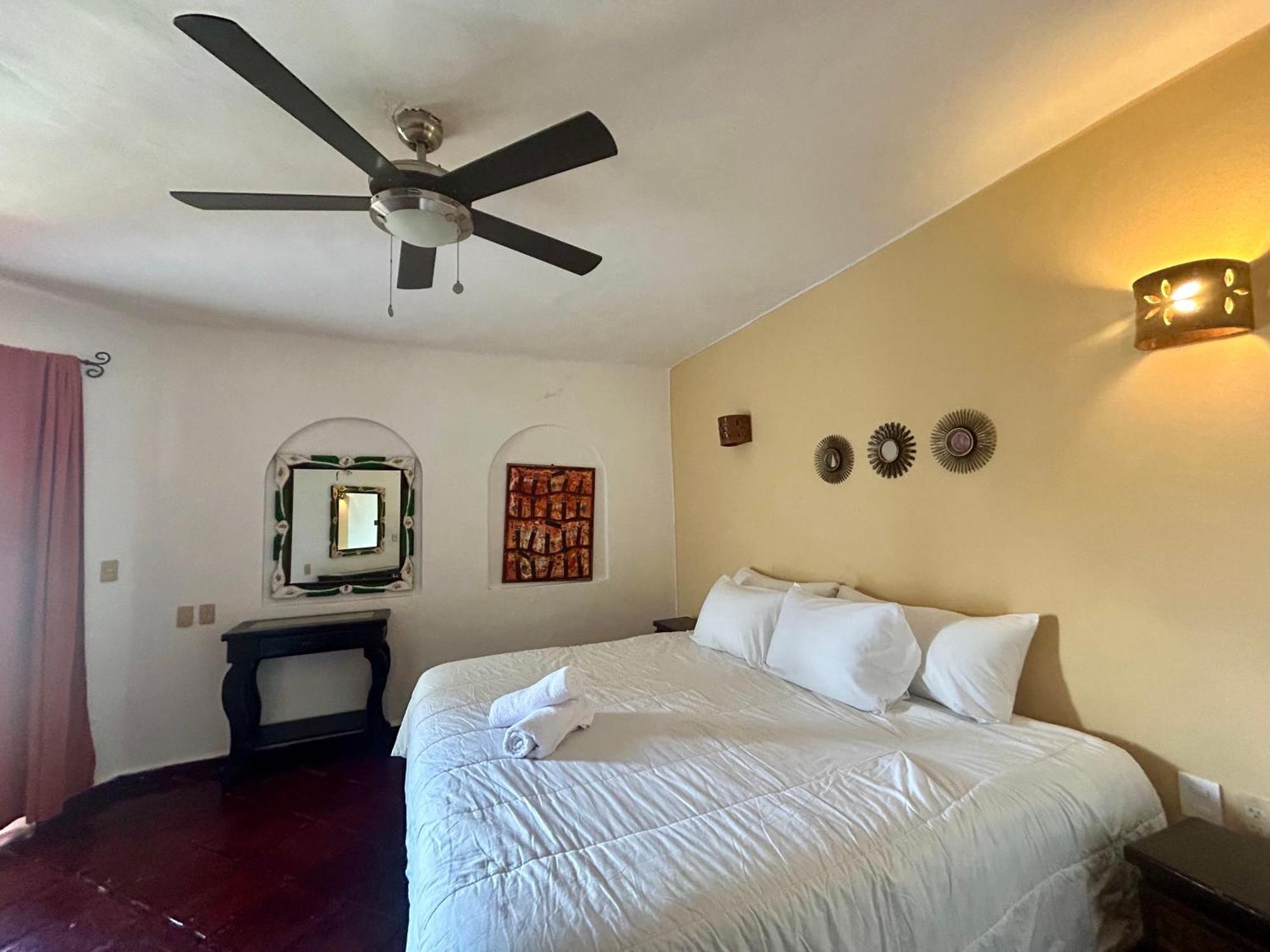 Khách sạn Coco De Mar Quinta Avenida *