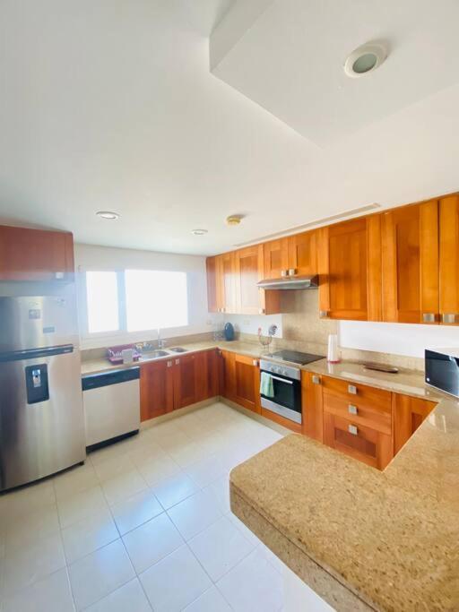 Penthouse Con Piscina Privada Apartment