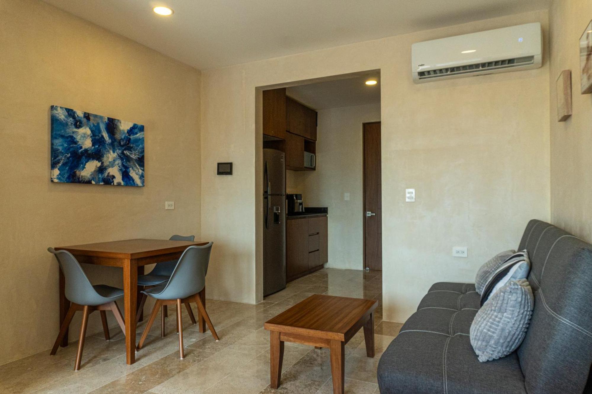 Savage 1br Rooftop Apartment