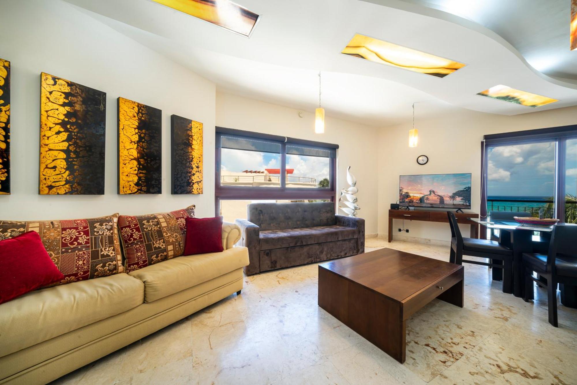 Beachfront 1 Bedroom - El Faro, Surf 407 Holiday home