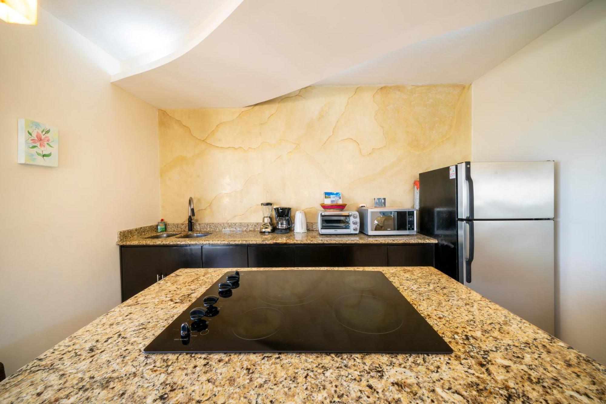 Beachfront 1 Bedroom - El Faro, Surf 407 Holiday home Playa del Carmen