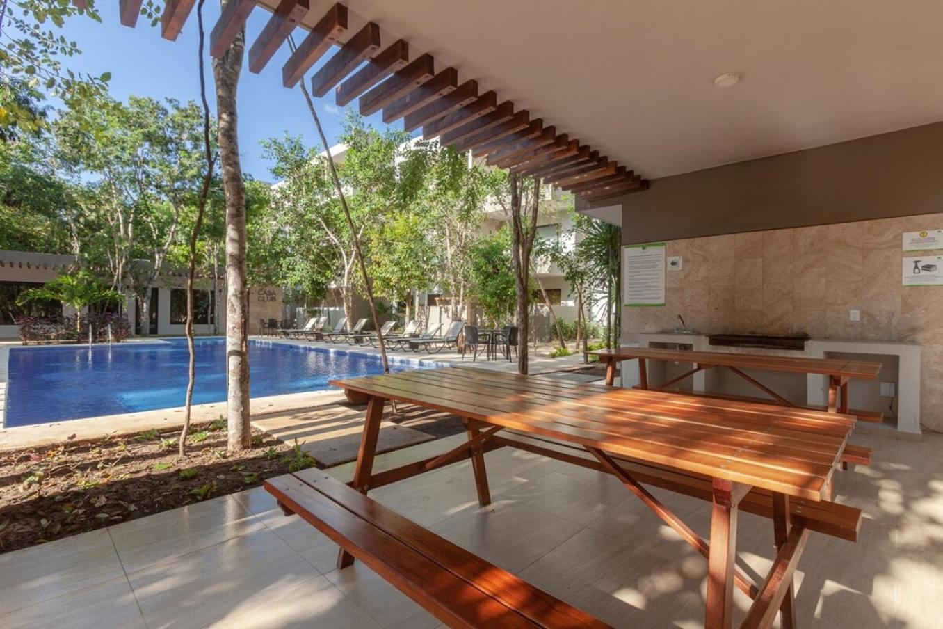 Apartment Brand New! 10min To Wifi 200mb Gym Pool