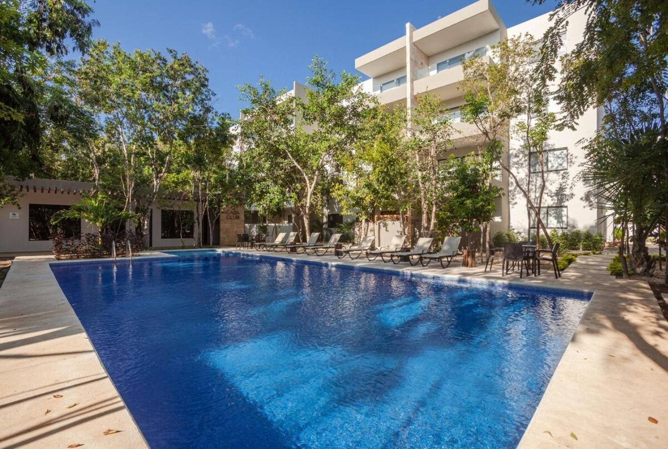 Brand New! 10min To Wifi 200mb Gym Pool Apartment *