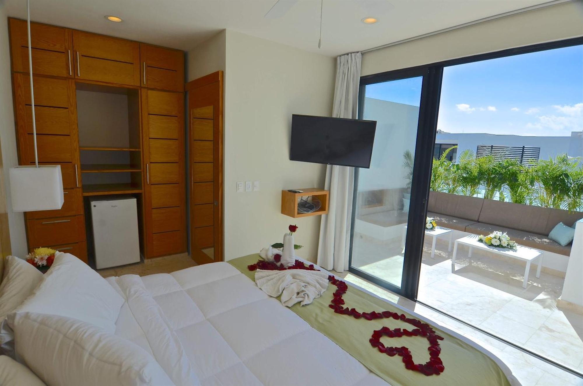 Anah Playa Luxury Penthouses And Apartment