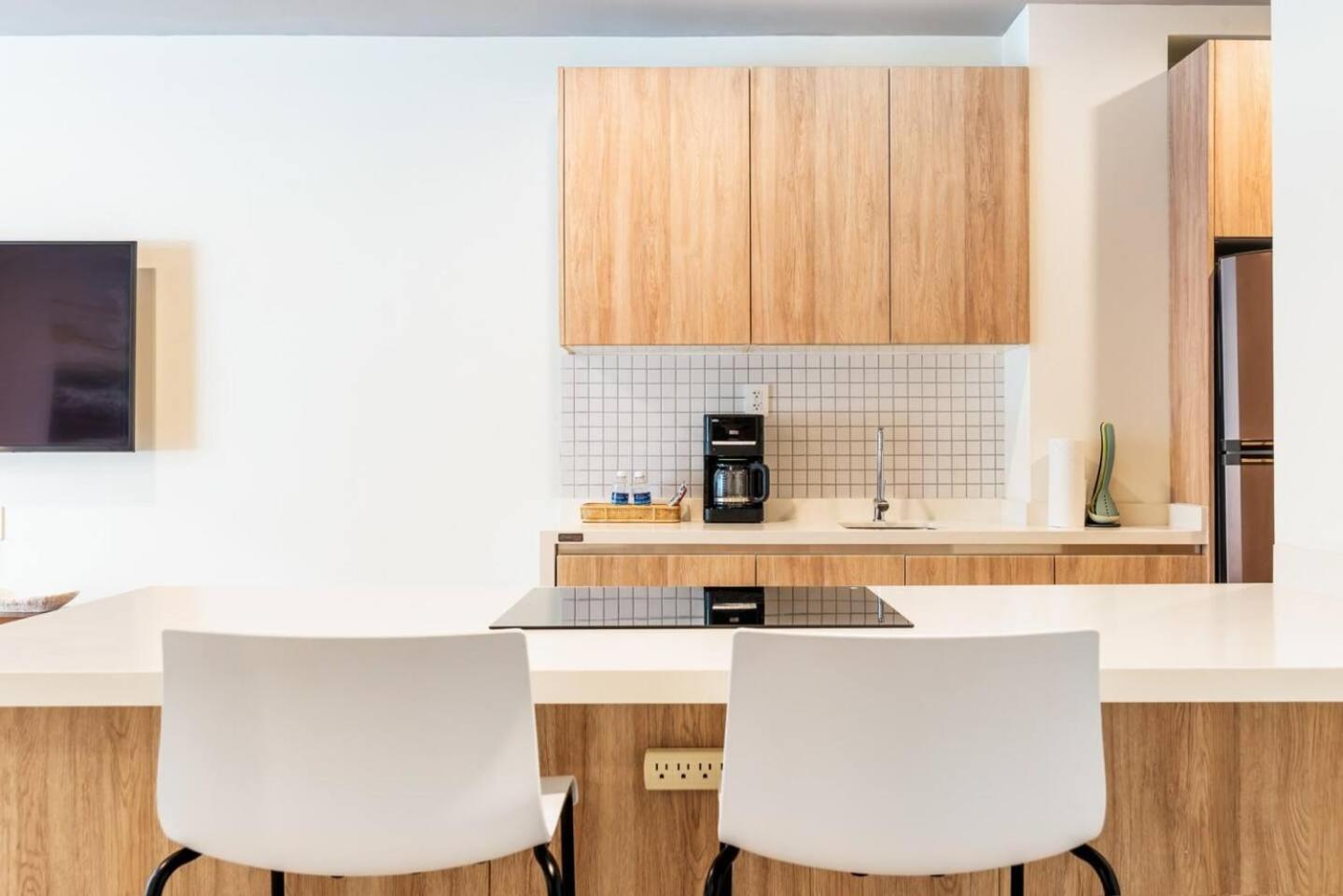 Apartment Luxury 1br, 200m From The Rooftop Ocean View *