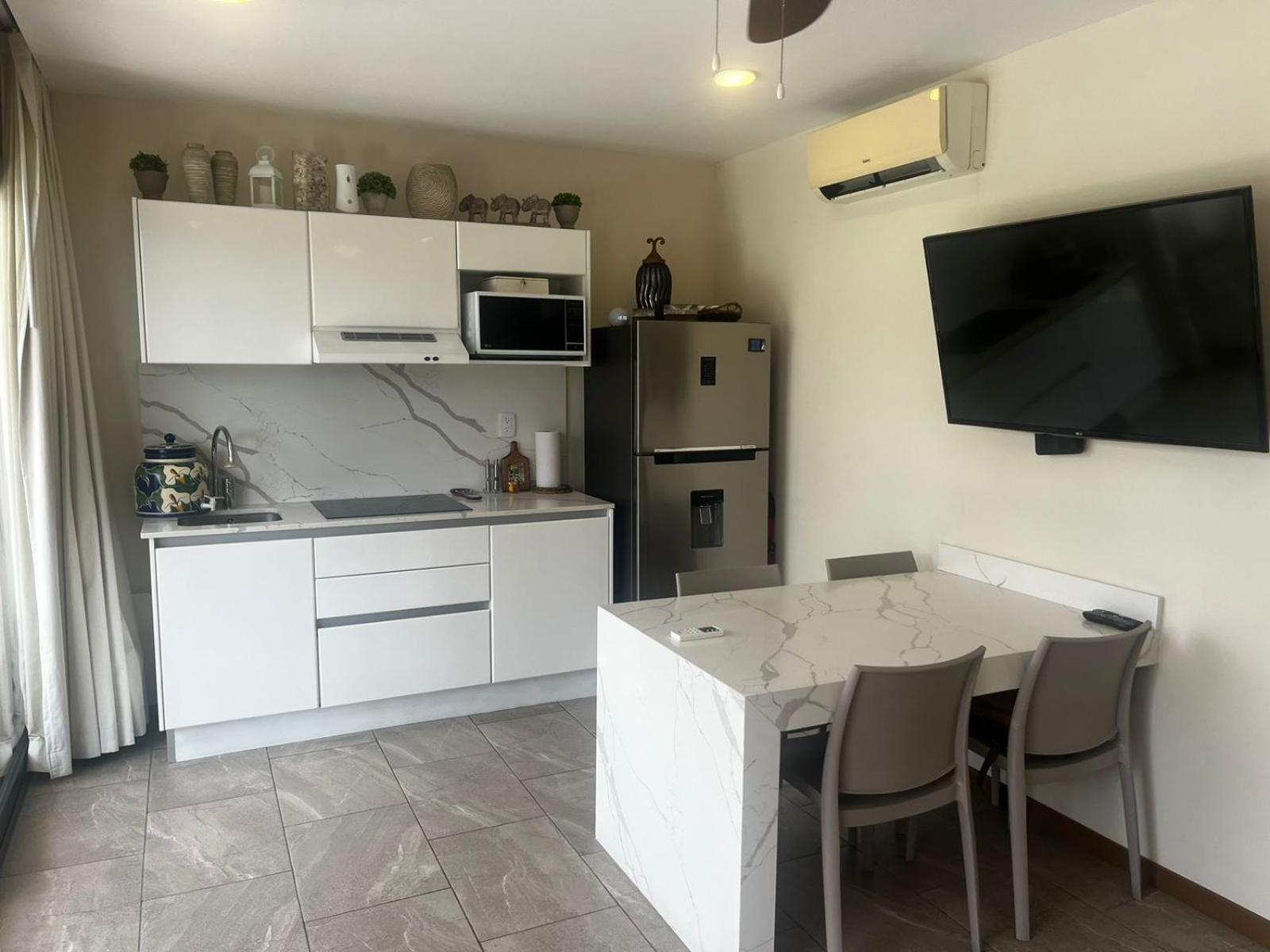 Aparthotel En Grand Fifty De Carola Sencebe *