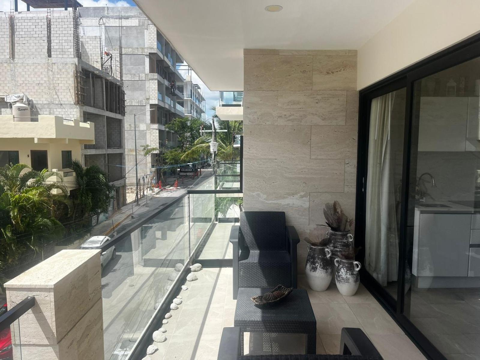 En Grand Fifty De Carola Sencebe Aparthotel *