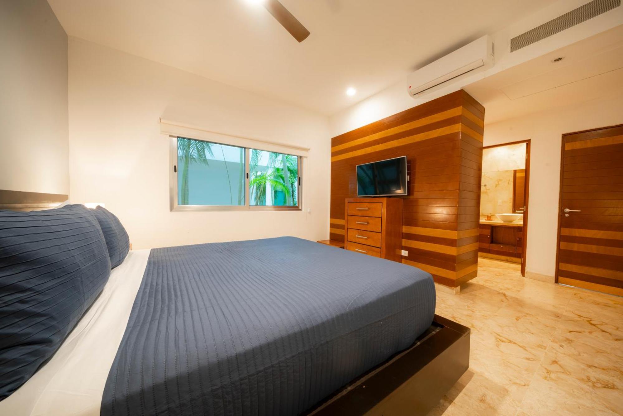 Modern 2 Bedroom With Pool - Near To The - Casa Del Mar 113 Playa del Carmen