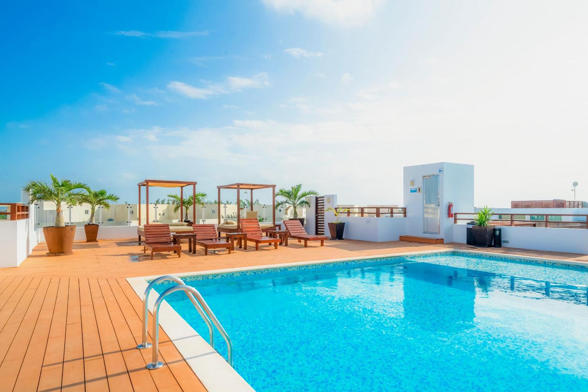 Modern 2 Bedroom With Pool - Near To The - Casa Del Mar 113