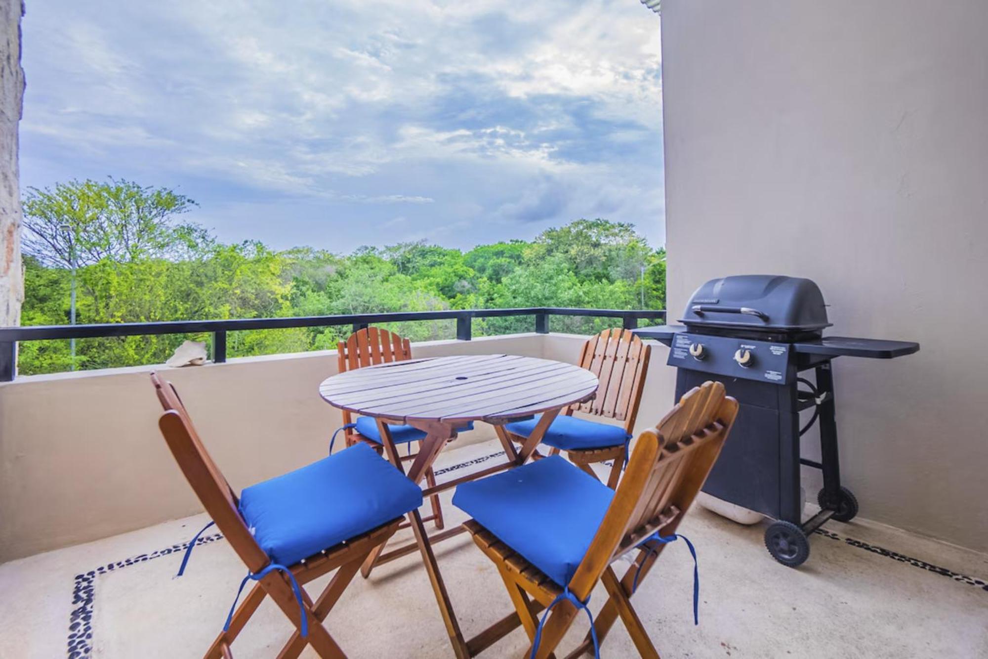 Luxury 2 Level Penthouse With 2 Bedroom - Only 3 Blocks From The - Meridian 310 Holiday home Playa del Carmen