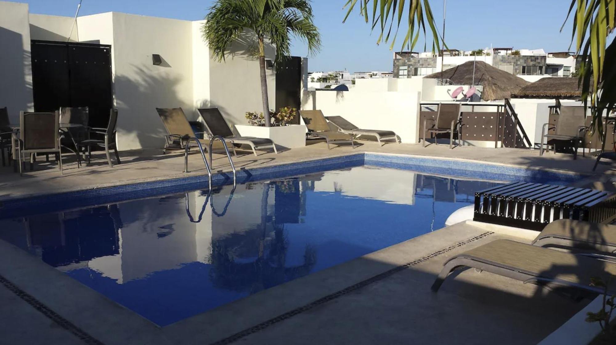 Luxury 2 Level Penthouse With 2 Bedroom - Only 3 Blocks From The - Meridian 310