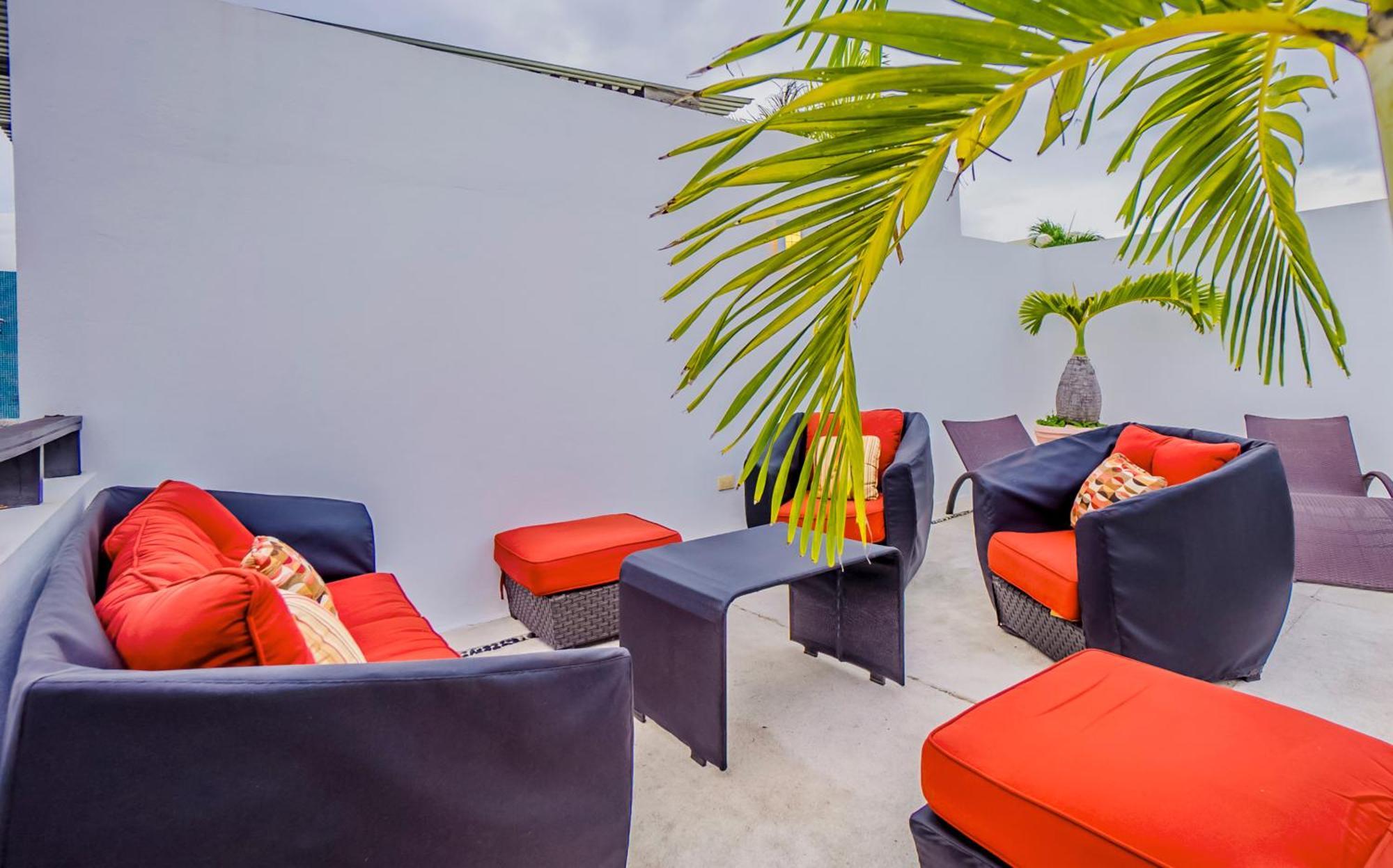 Holiday home Luxury 2 Level Penthouse With 2 Bedroom - Only 3 Blocks From The - Meridian 310 *