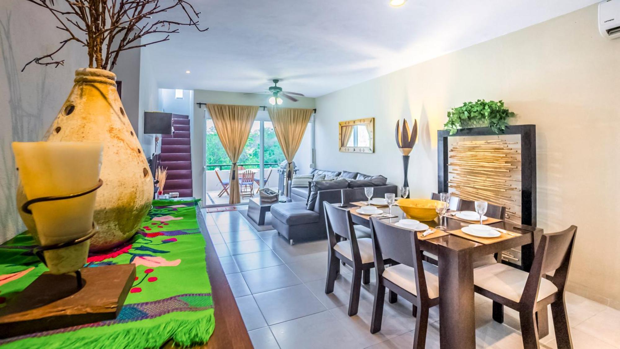 Luxury 2 Level Penthouse With 2 Bedroom - Only 3 Blocks From The - Meridian 310