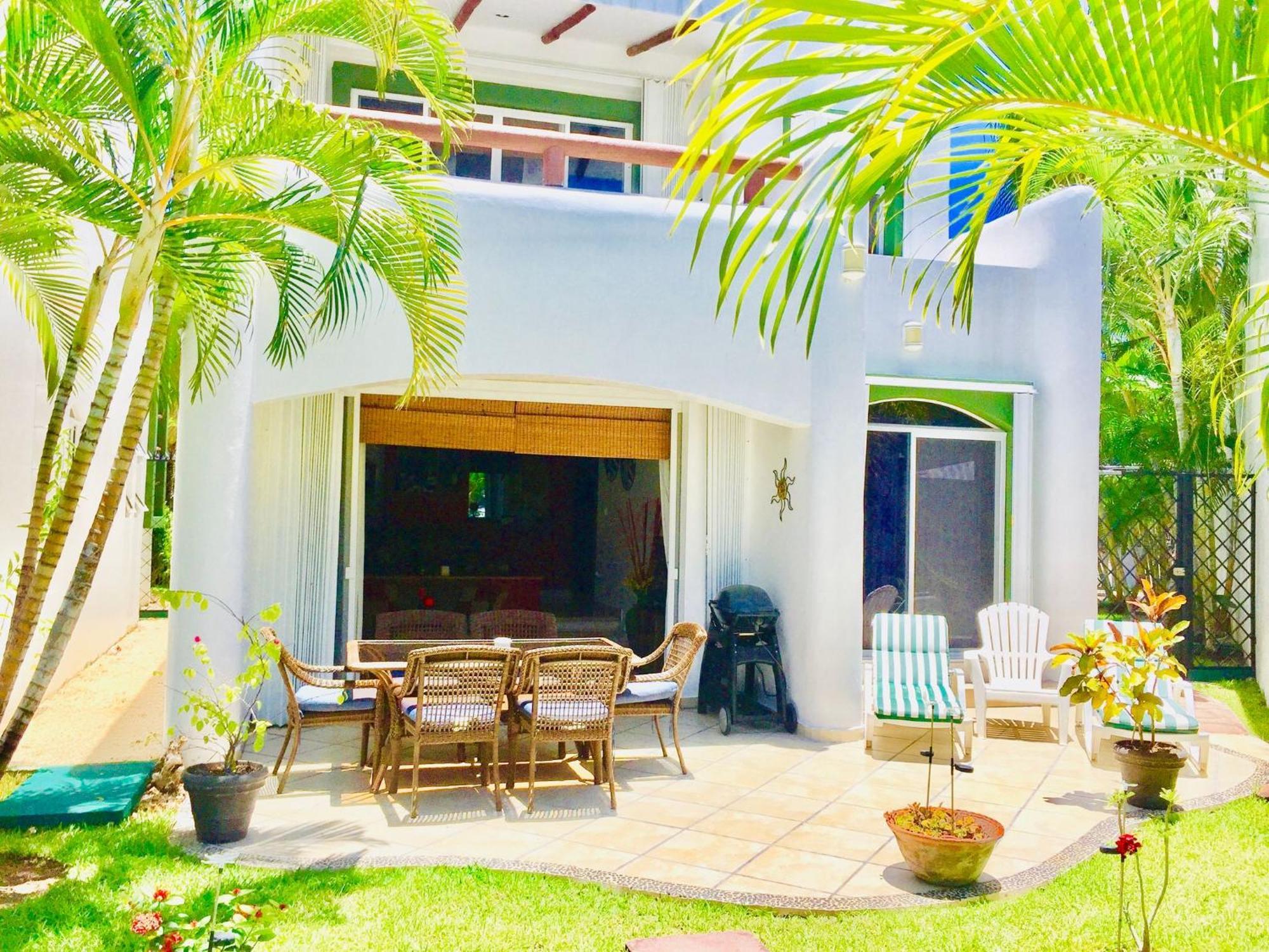 Deluxe Jacuzzi Balcony With Swimming Pool Air Conditioning And Parking Playa del Carmen