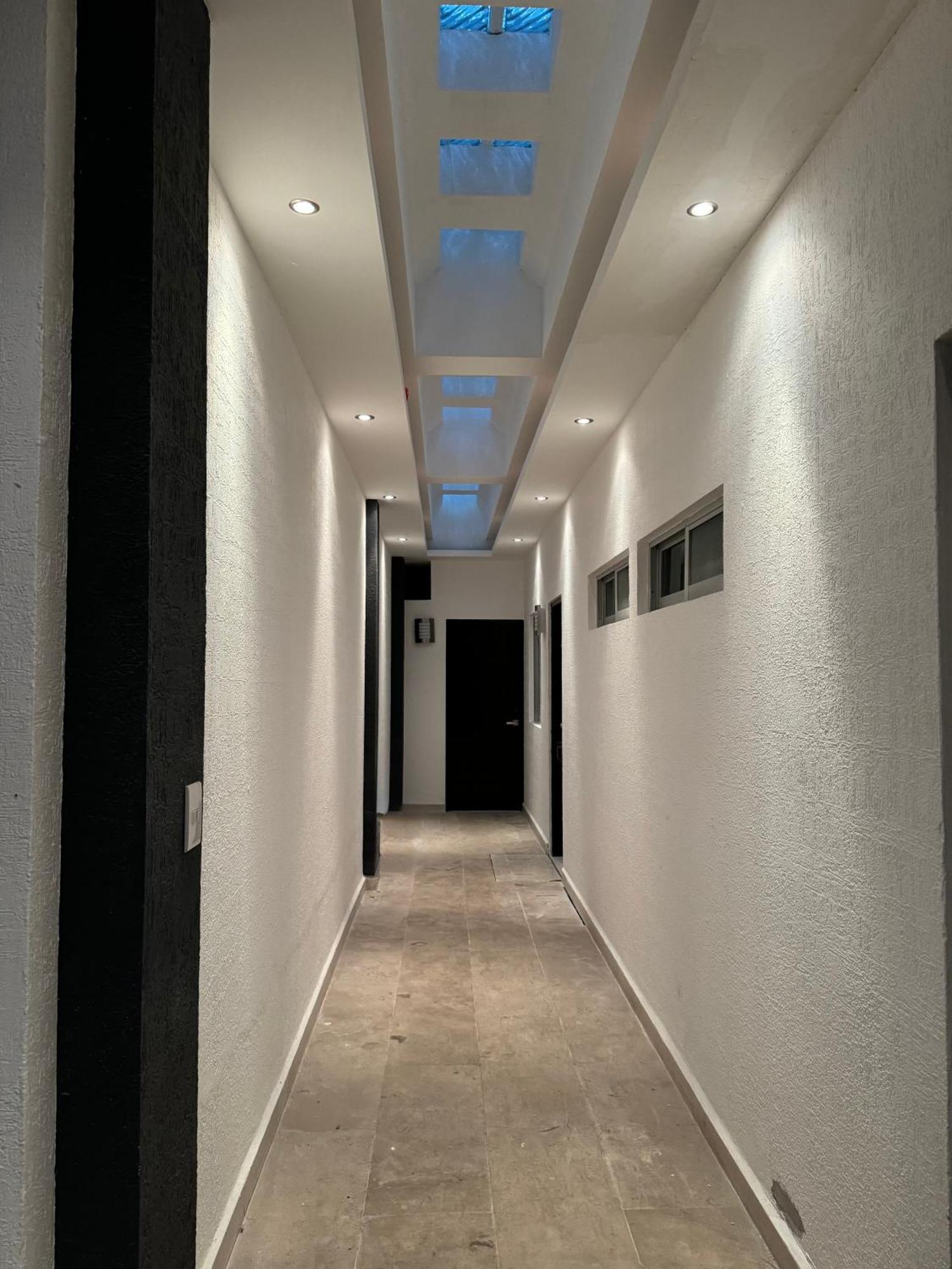 Apartment Long