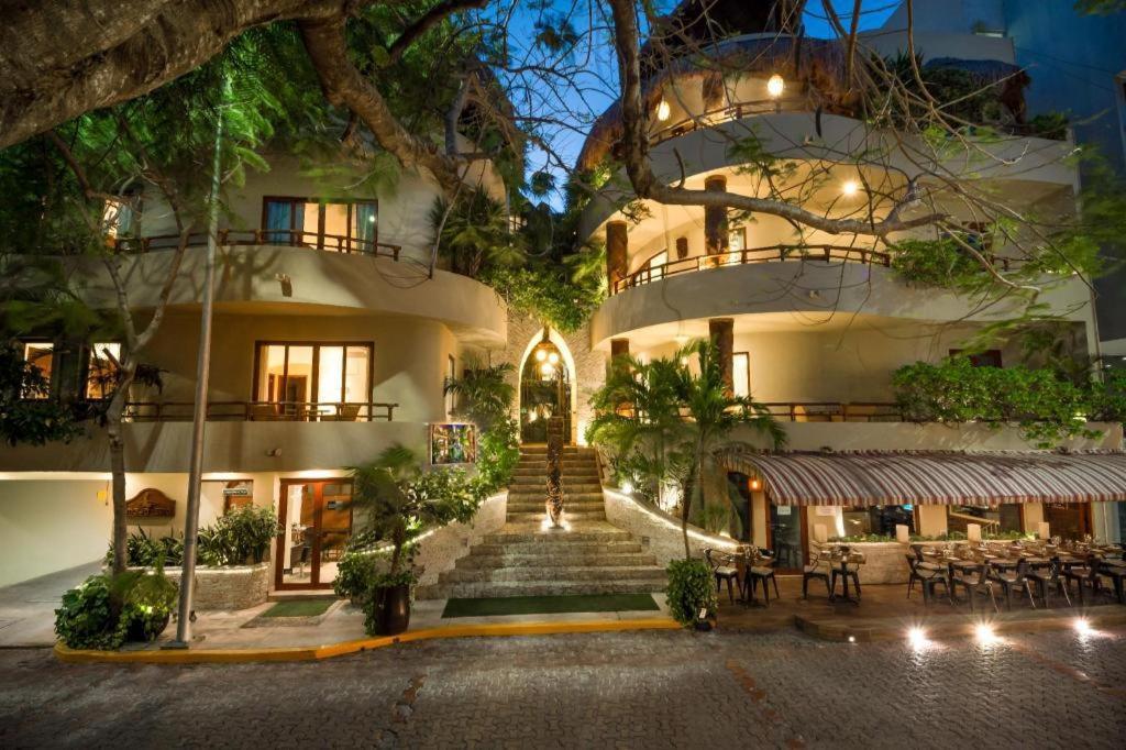 Maya Hotel 4*