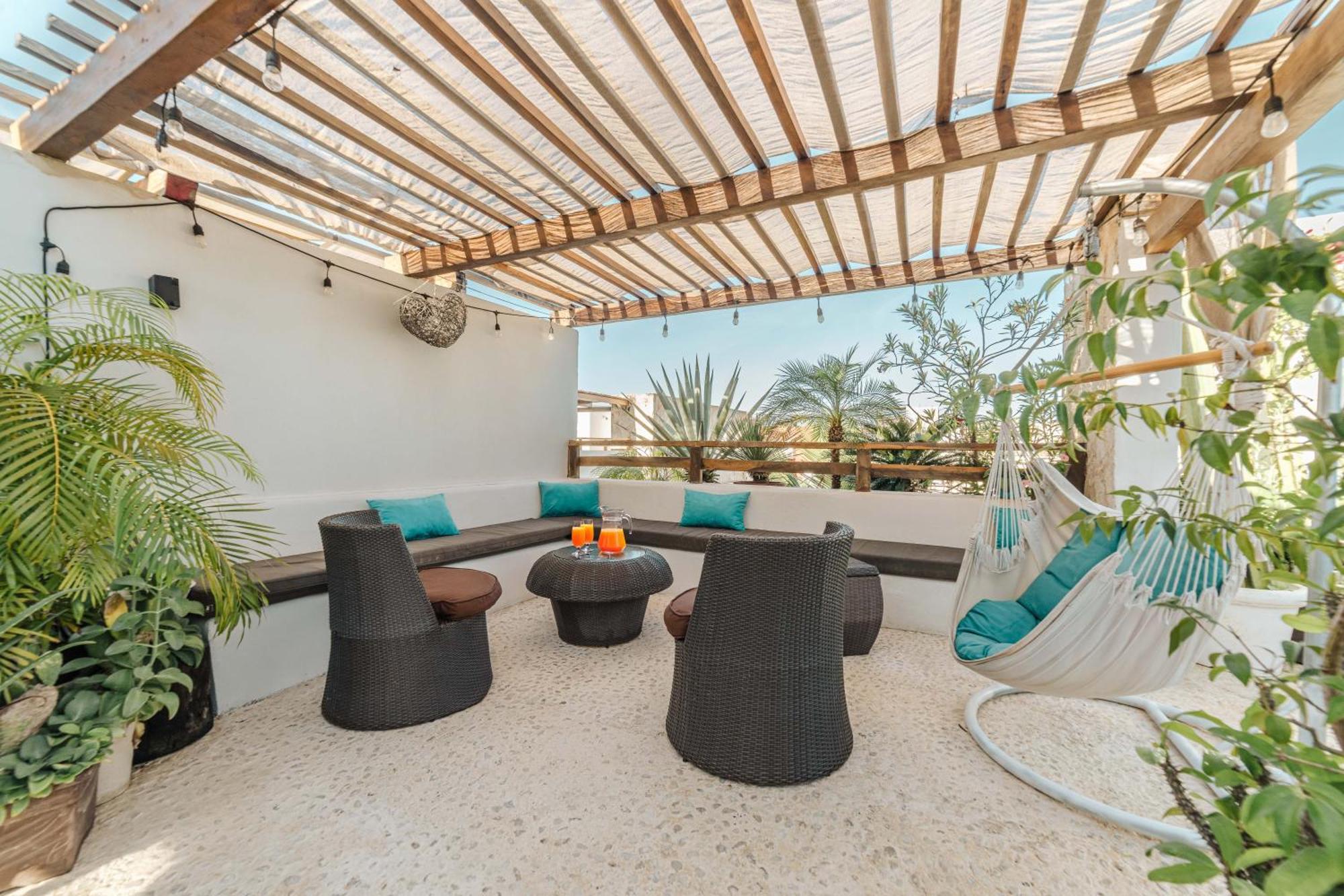Apartment Penthouse With Rooftop And Jacuzzi In Downtown