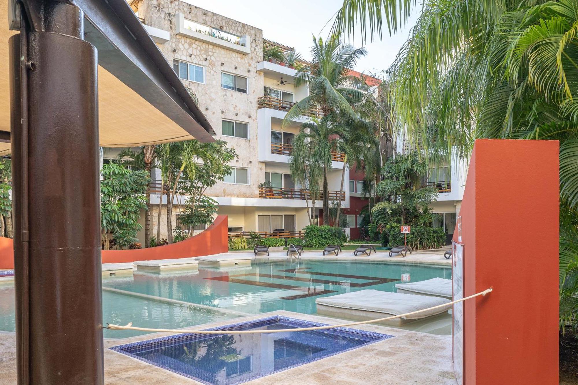Apartment Penthouse With Rooftop And Jacuzzi In Downtown