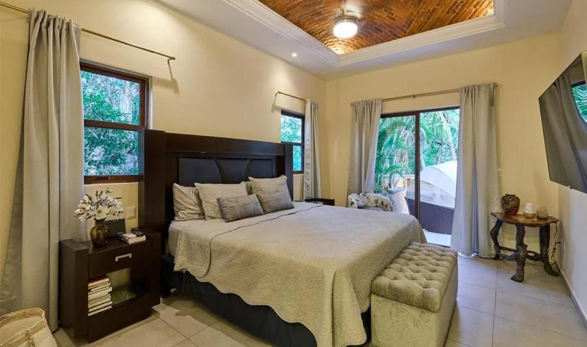 Holiday home Spacious And Stylish Vacation For 8 With Private Pool And Large Terrace *