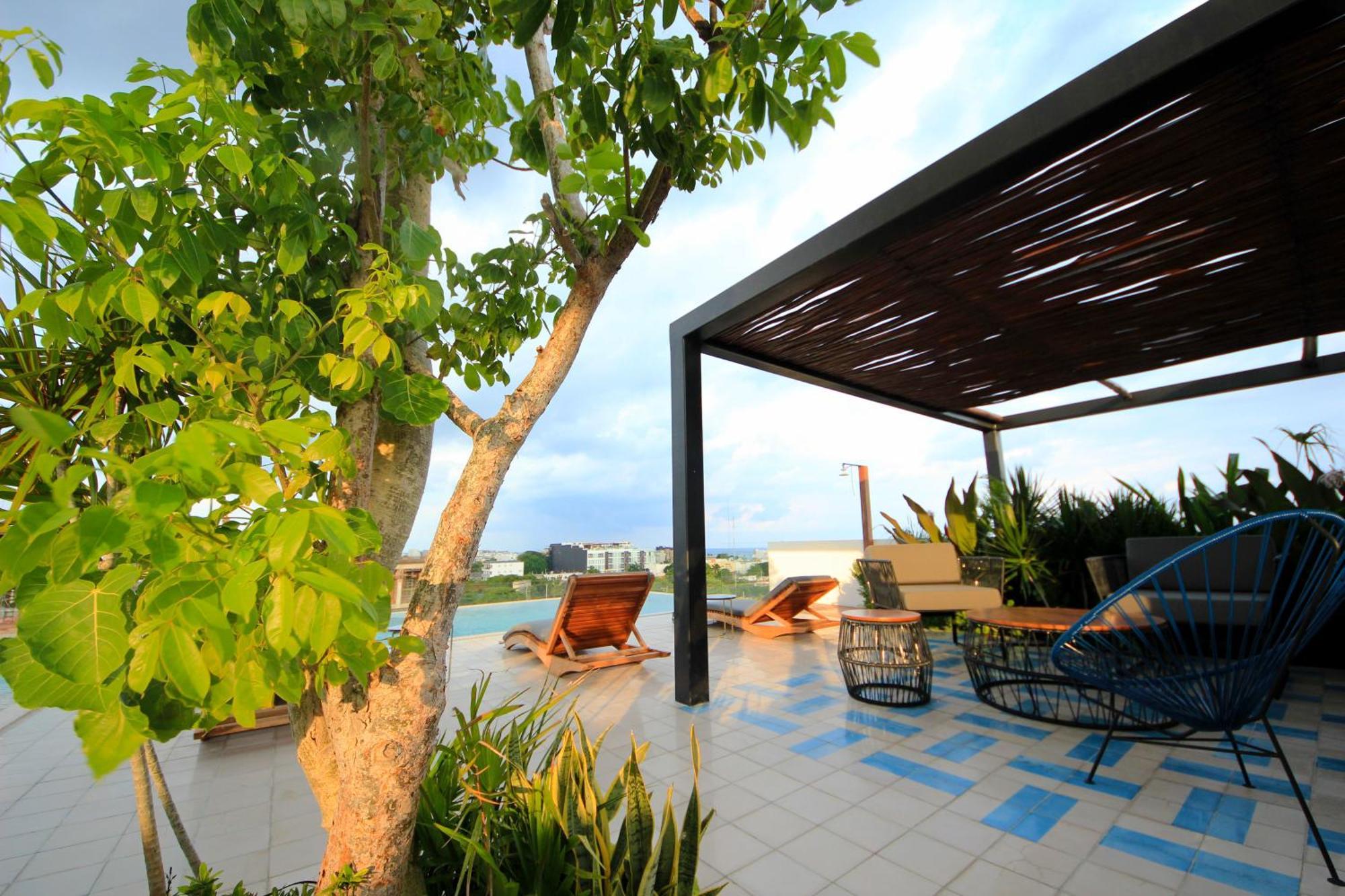 Căn hộ At Location, Enchanting Roof With Infinity Pool