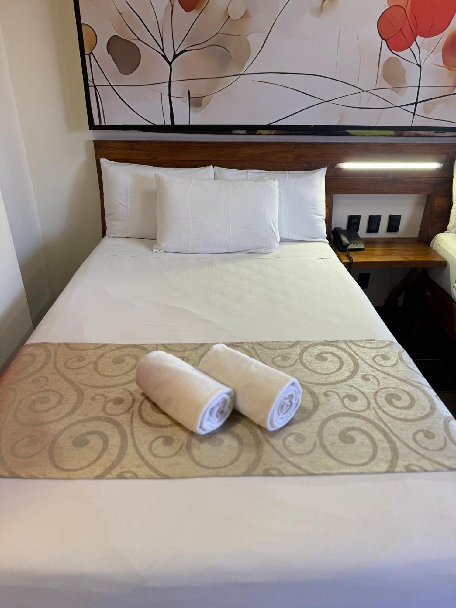 Hotel Kavia 5th Avenida (adults Only) 4*