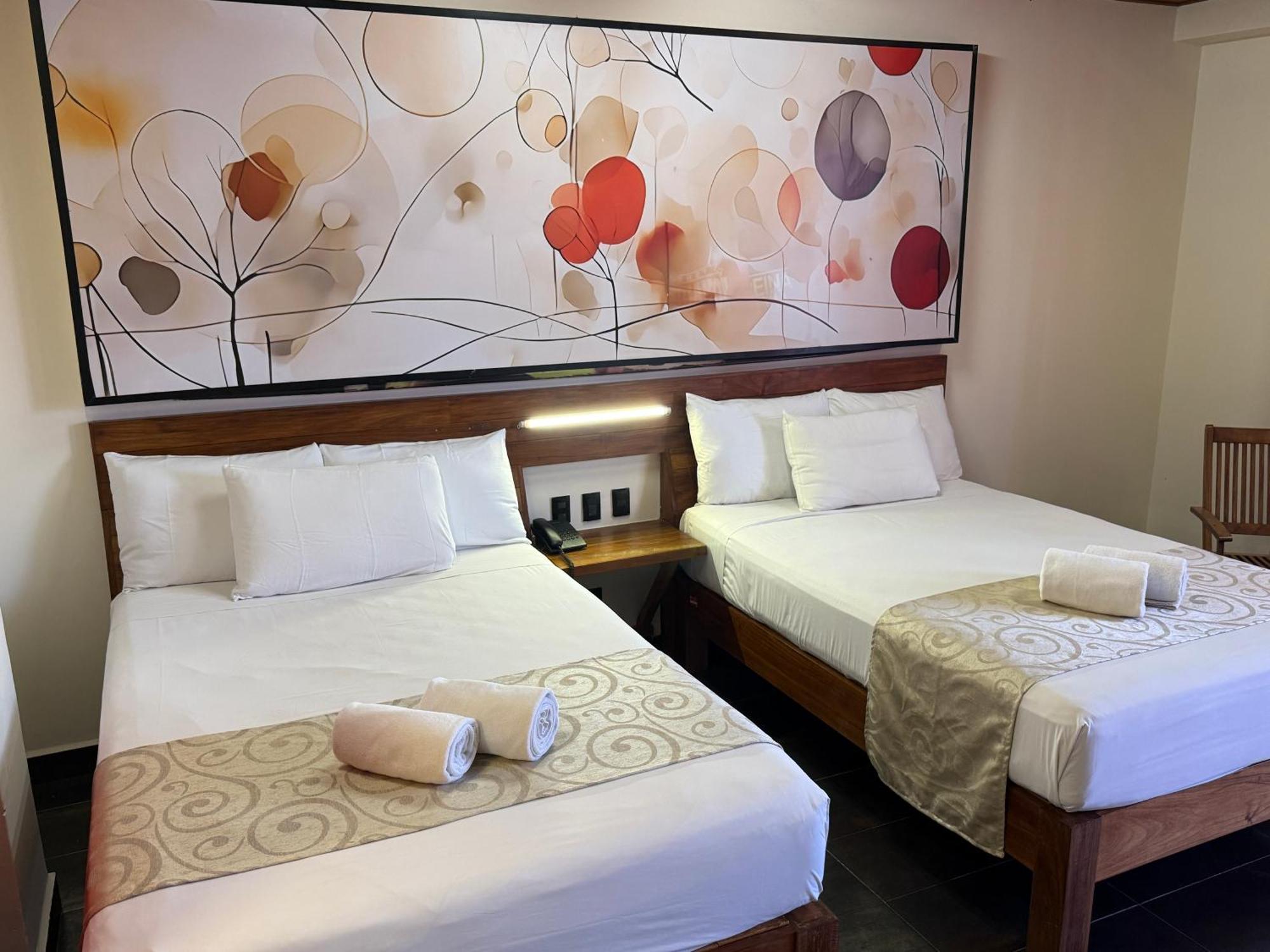 Kavia 5th Avenida (adults Only) Hotel