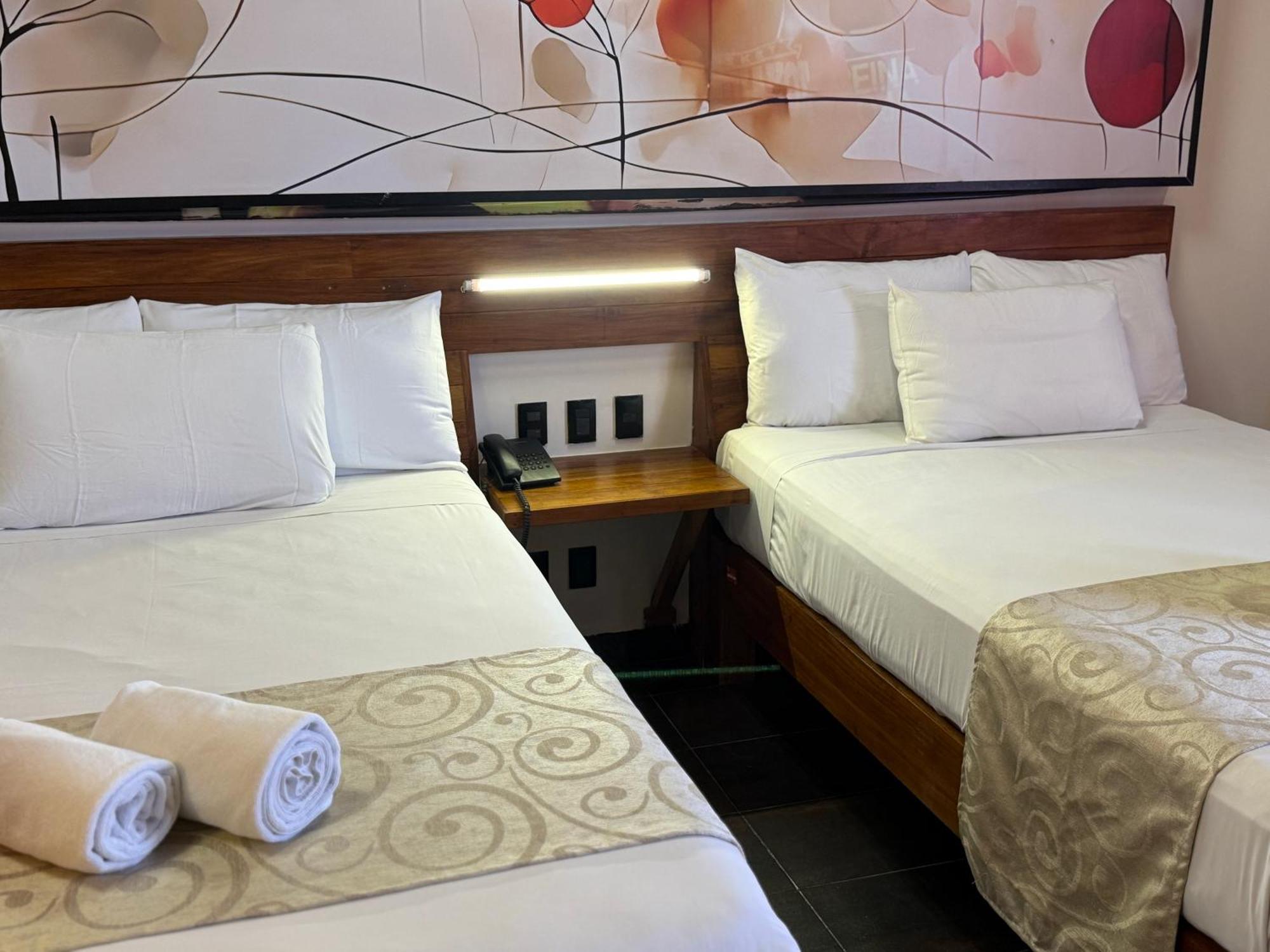 Hotel Kavia 5th Avenida (adults Only) 4*