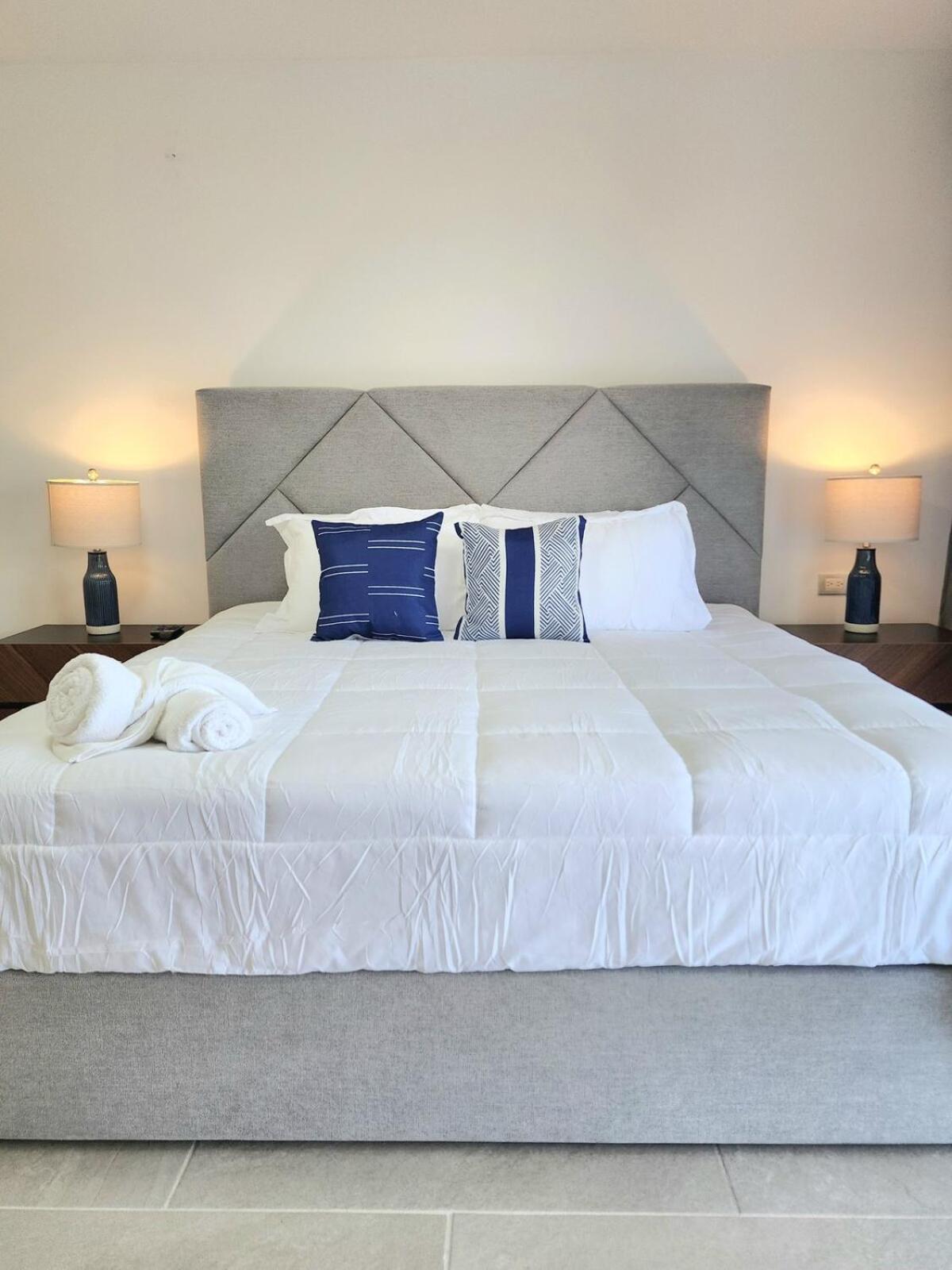 Luxury Swim-up And Private Club * Playa del Carmen