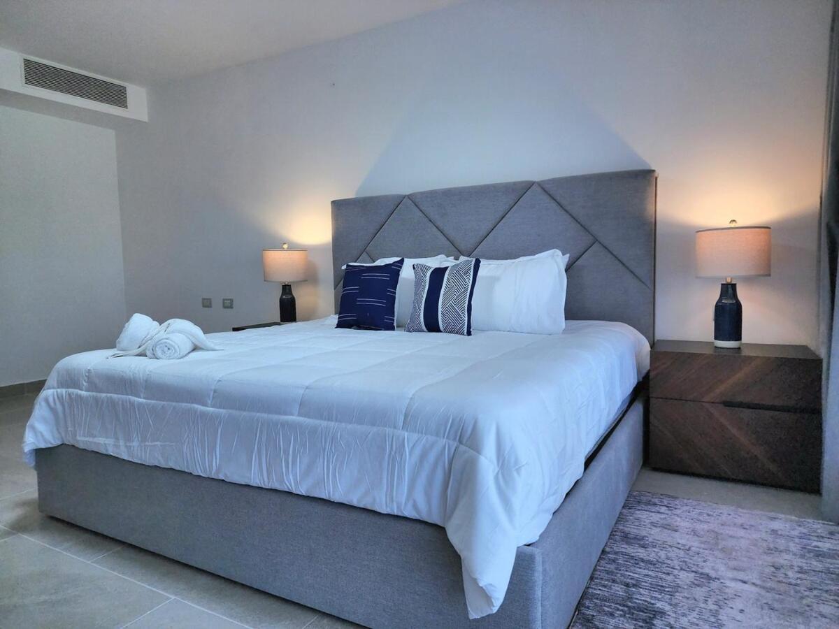 Apartamento Luxury Swim-up And Private Club *