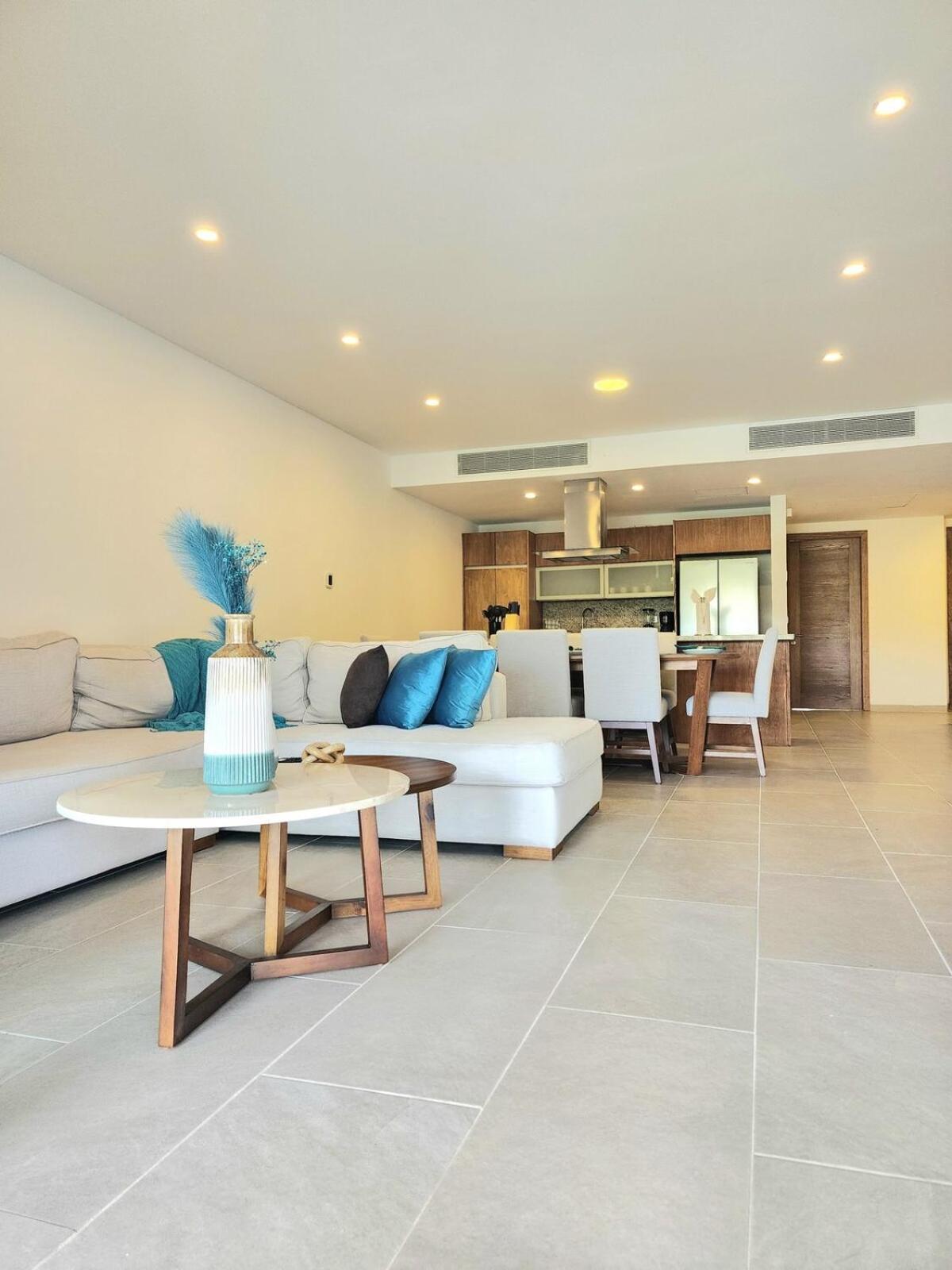 Luxury Swim-up And Private Club * Playa del Carmen