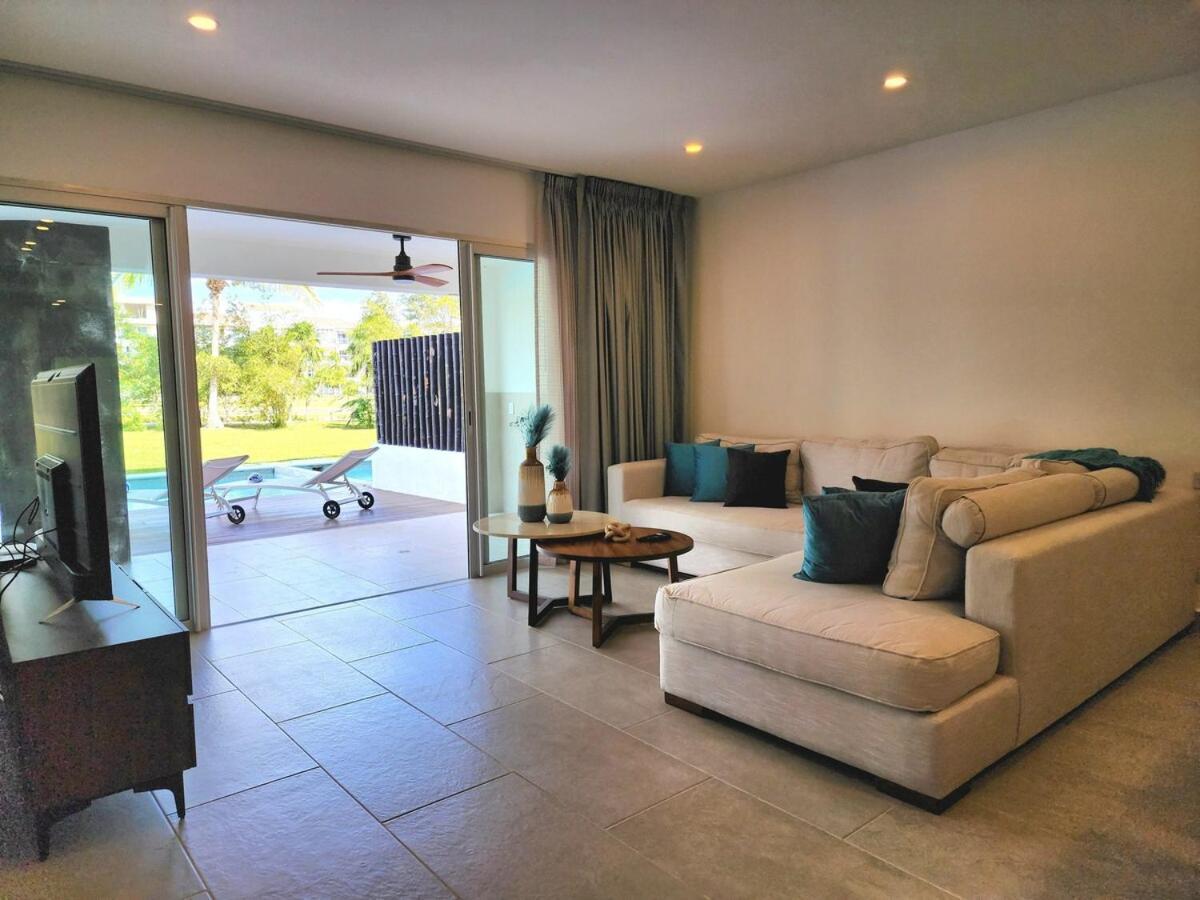 Apartment Luxury Swim-up And Private Club *