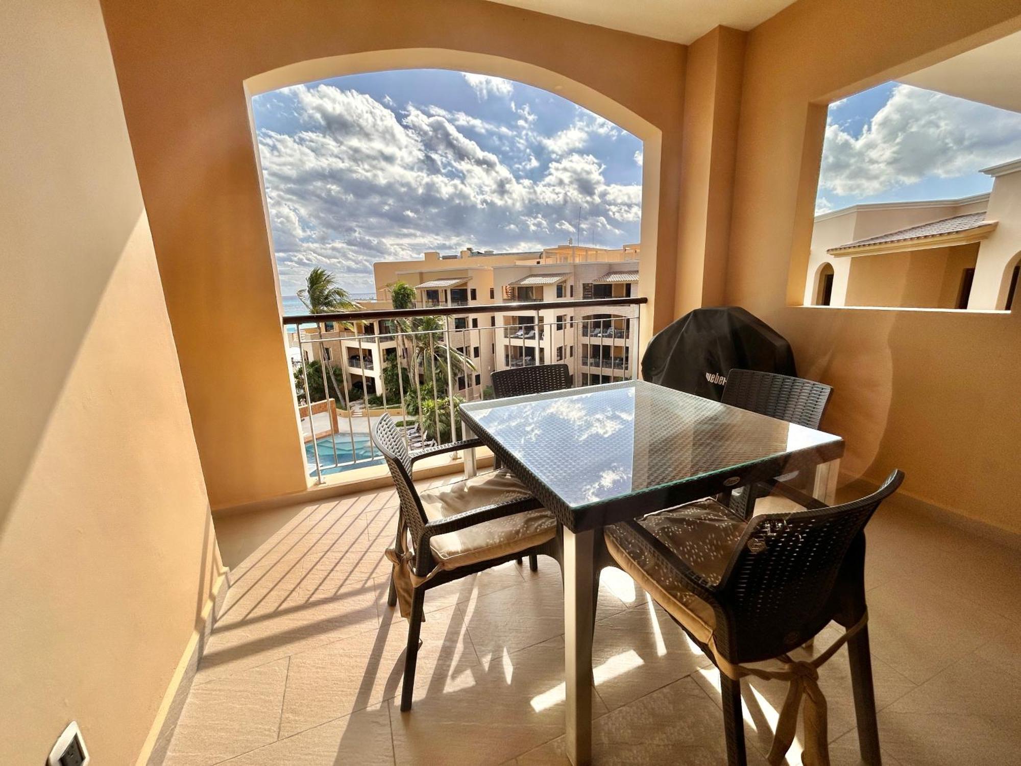El Faro 402 Surf Ocean View 2 Bedroom Apartment