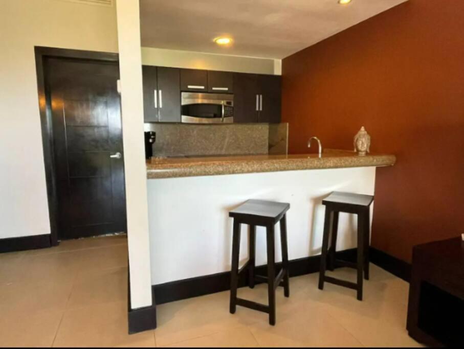 Apartamento Sea View Studio: Beachfront Living Playa del Carmen