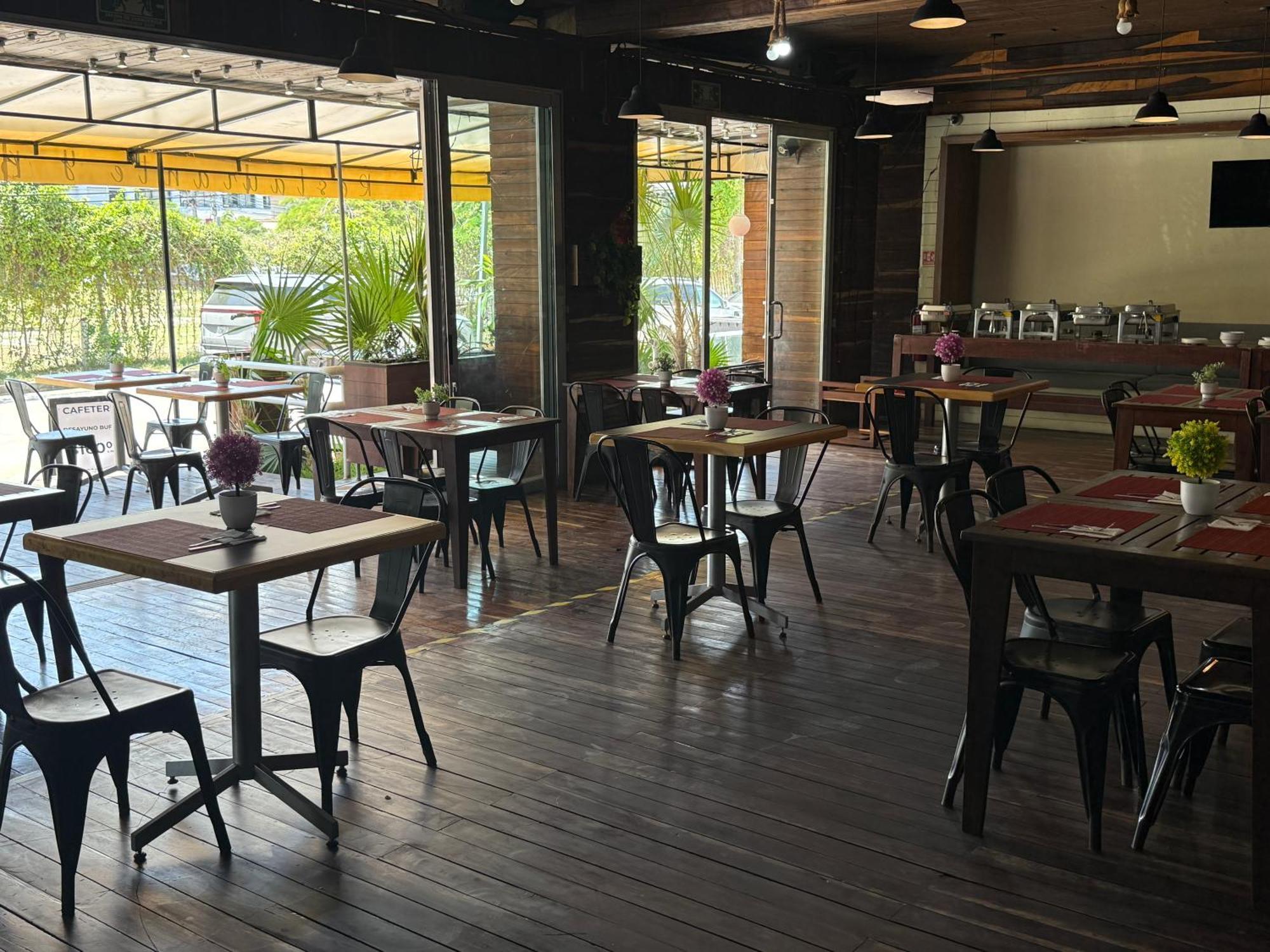 Kavia 5th Avenida (adults Only) Hotel