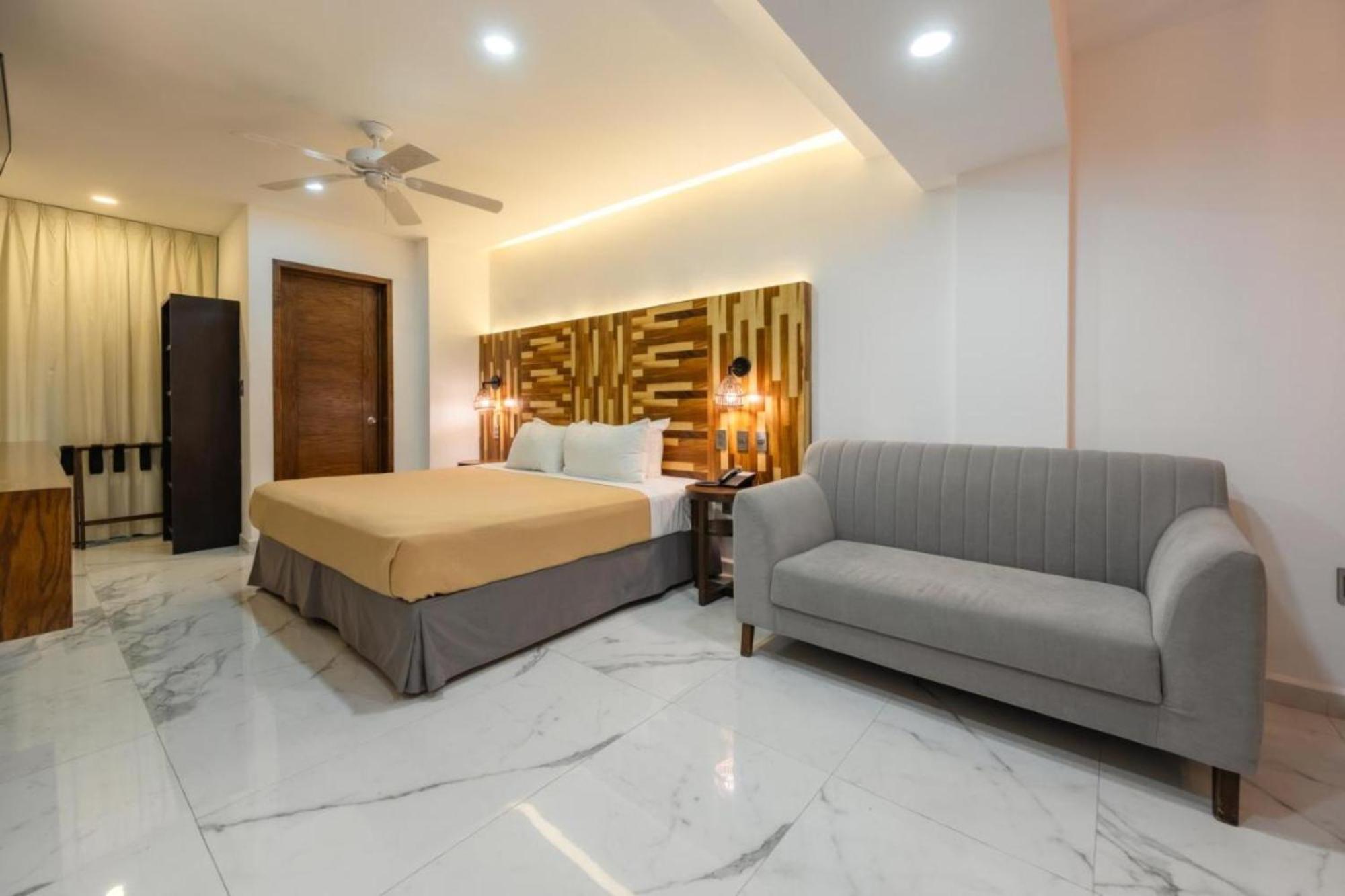 Hotel Collection O Marvic Playa del Carmen