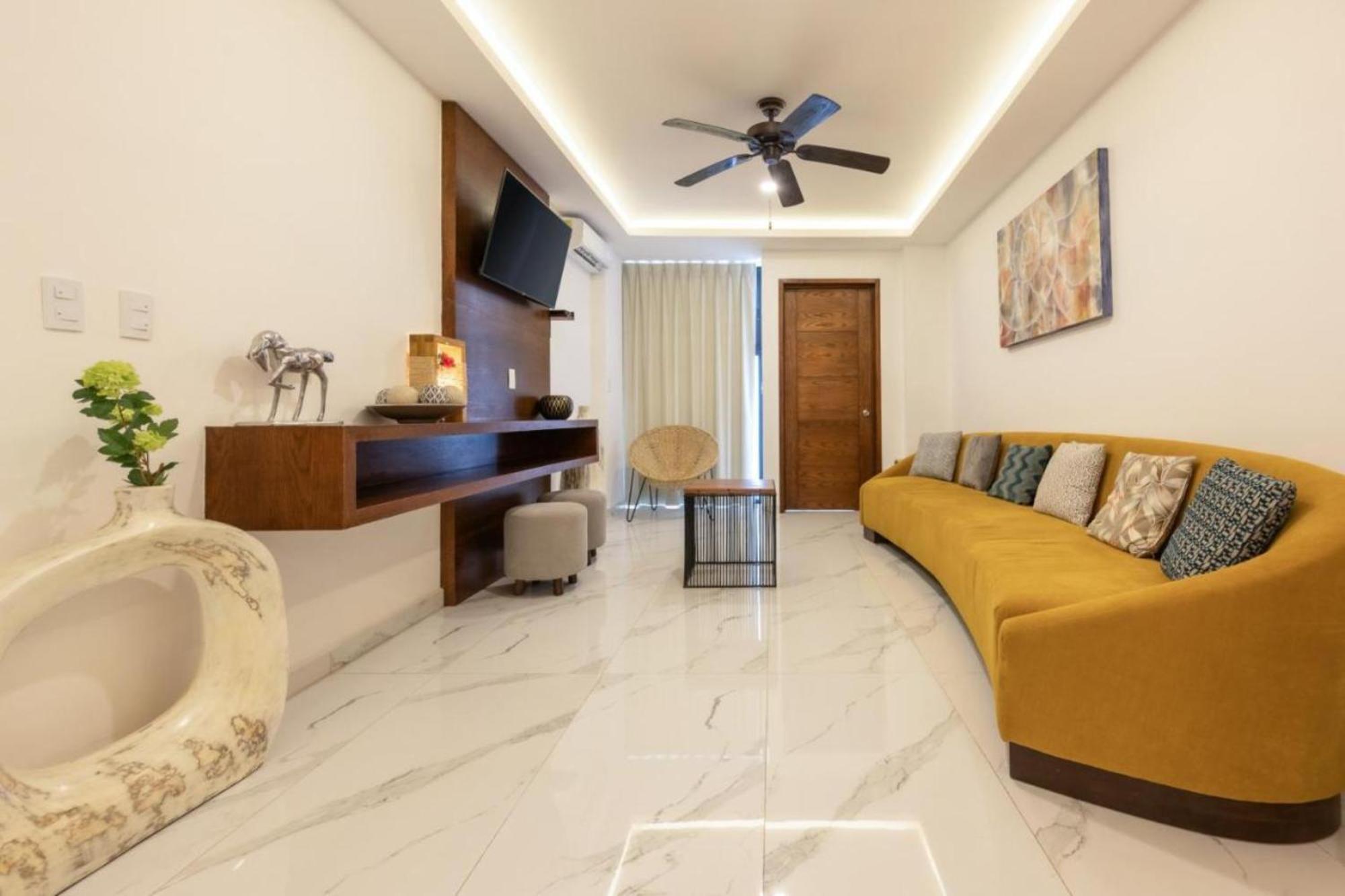 Hotel Collection O Marvic Playa del Carmen