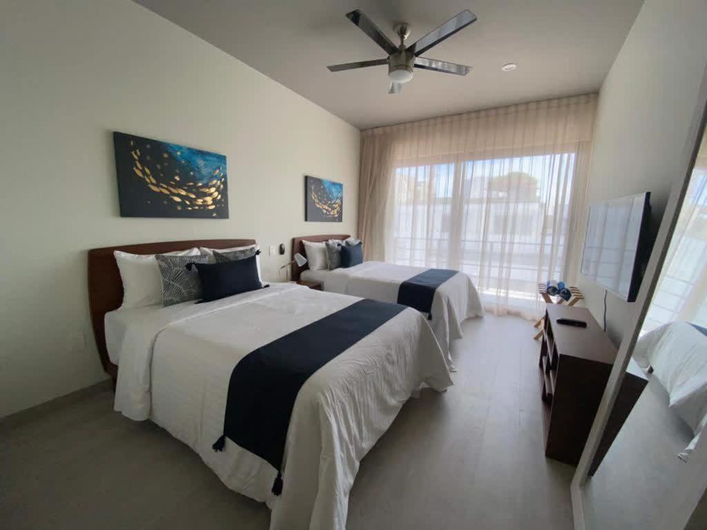 Luxury Room, Ocean View From Balcony And Rooptop Holiday home