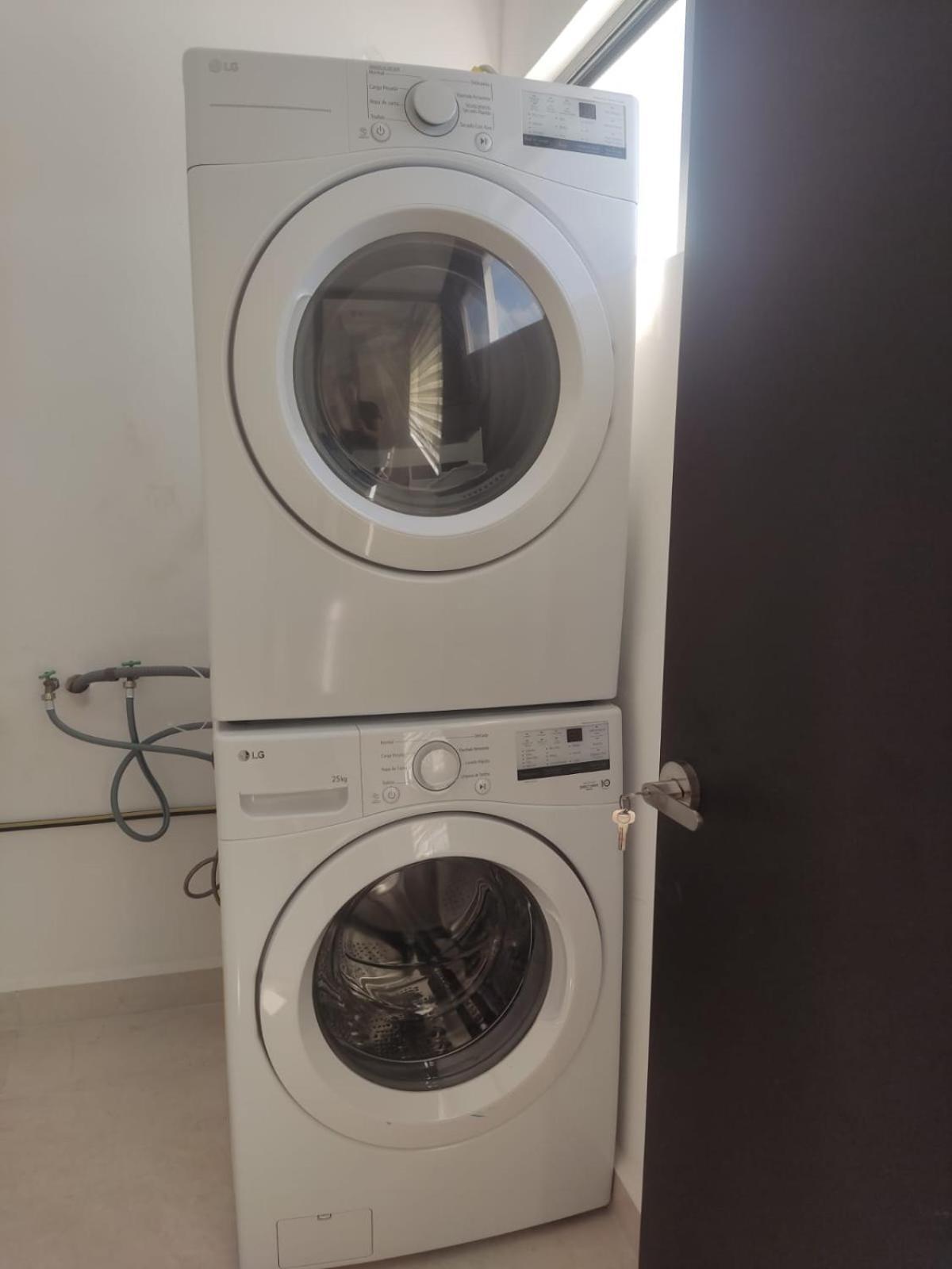 Nueva 3 Pisos En * Playa del Carmen