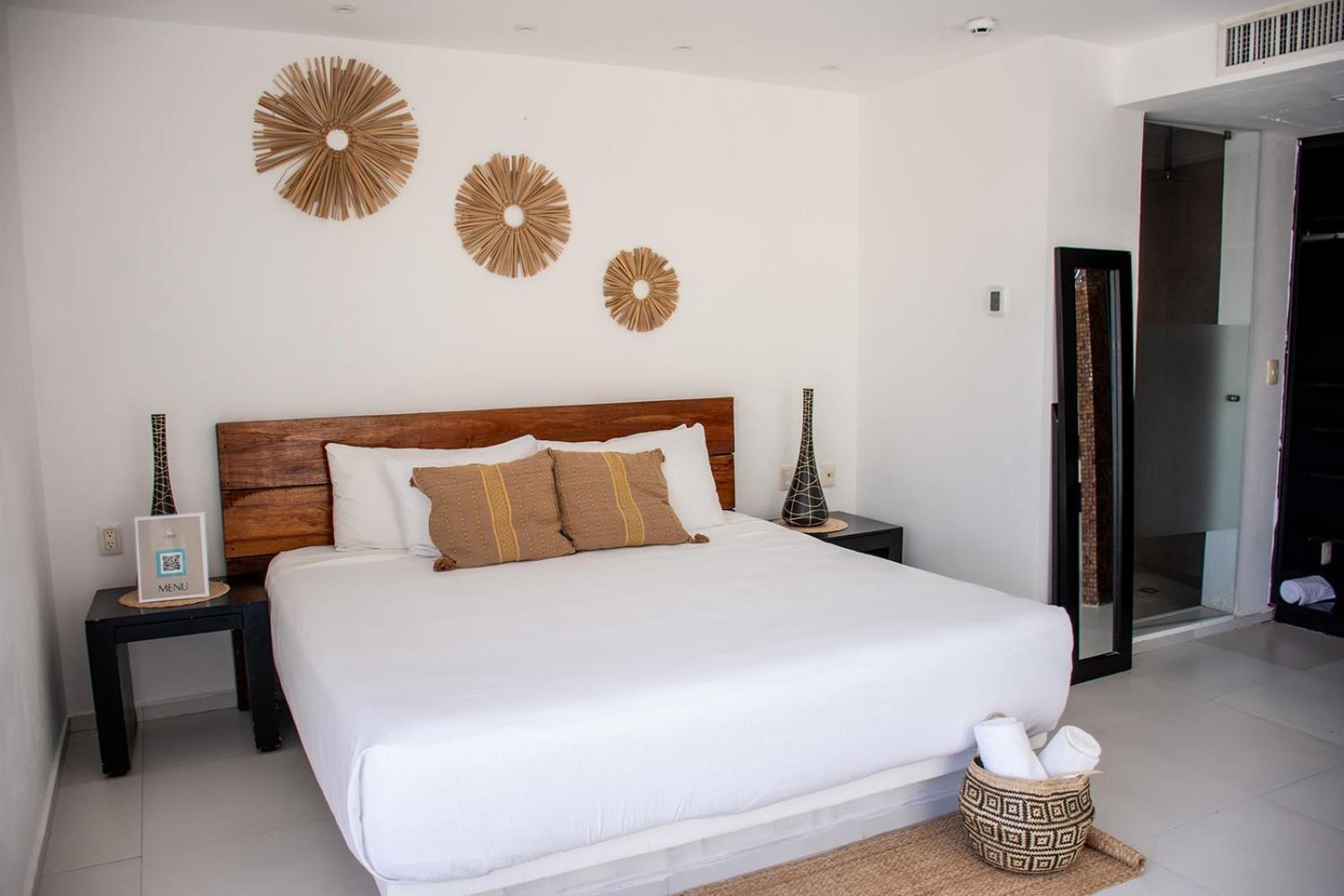 Cache Boutique - Adults Only 3*