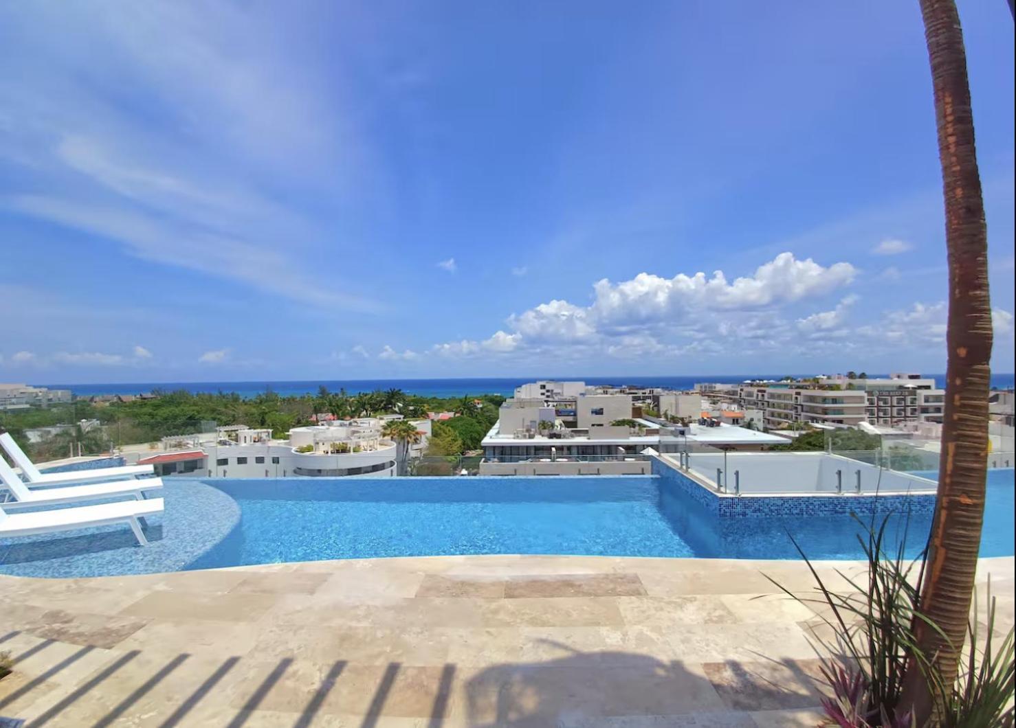 Căn hộ Stylish With Roof Ocean Views Near Mamitas And 5th Ave Playa del Carmen