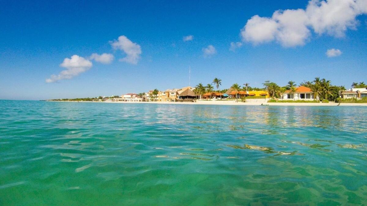 Magnificent One Block From Playacar Playa del Carmen