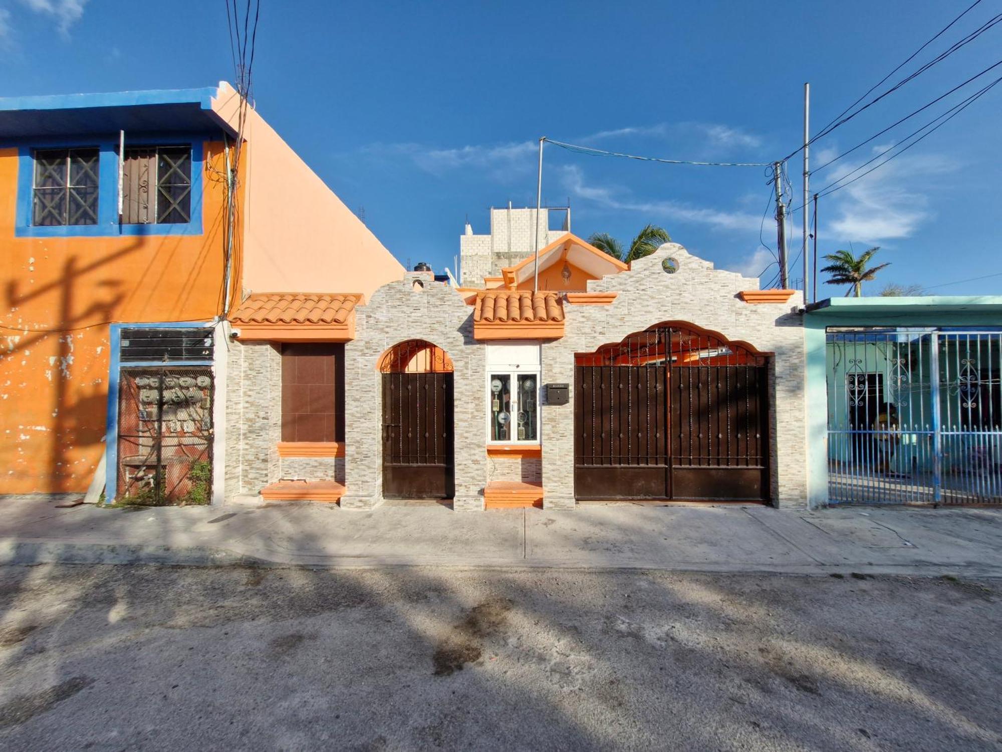 Holiday home Casa 18 Personas Con Ac, Cocina Y A 10 Min De La Playa Playa del Carmen