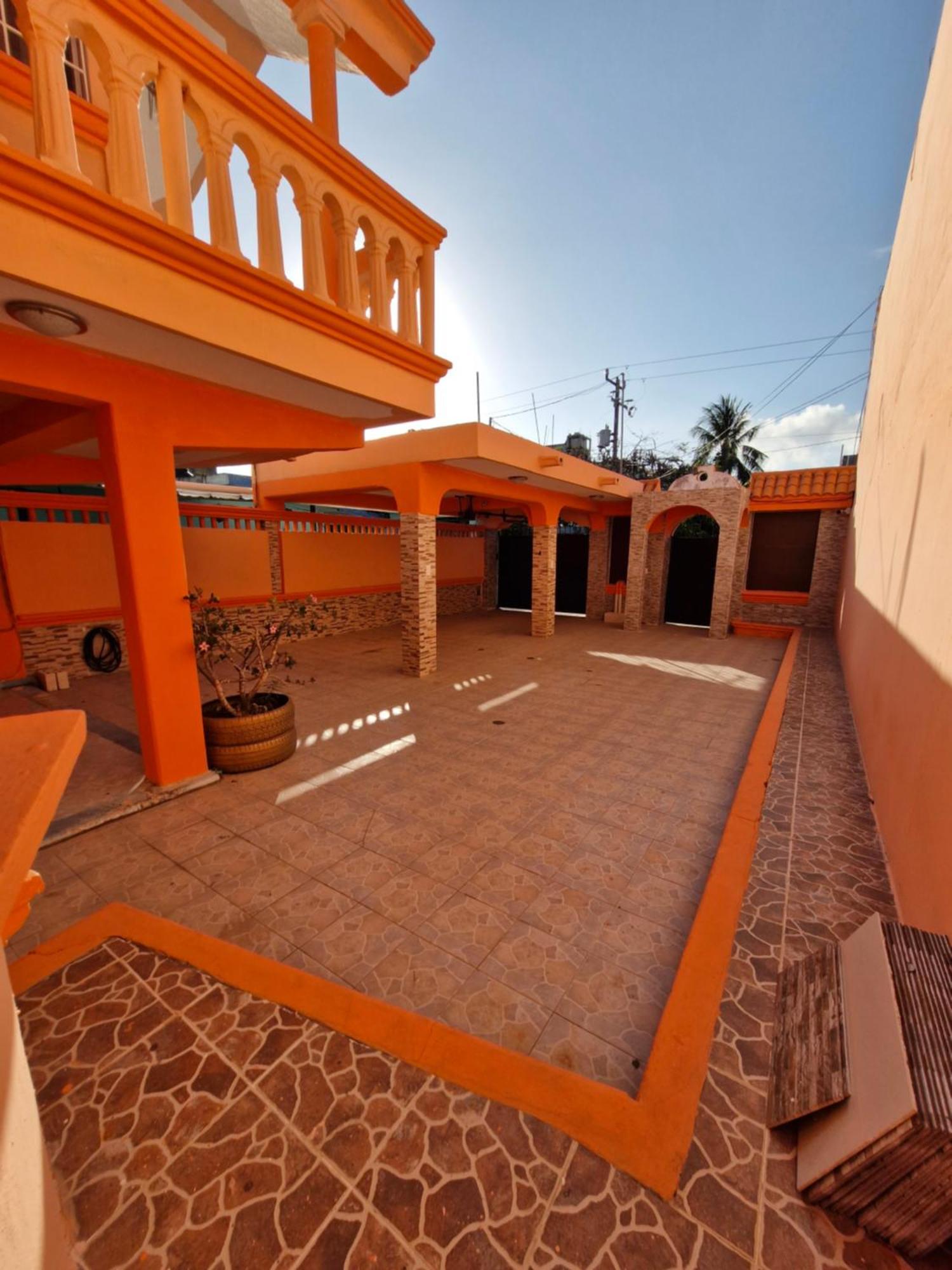 Casa 18 Personas Con Ac, Cocina Y A 10 Min De La Playa