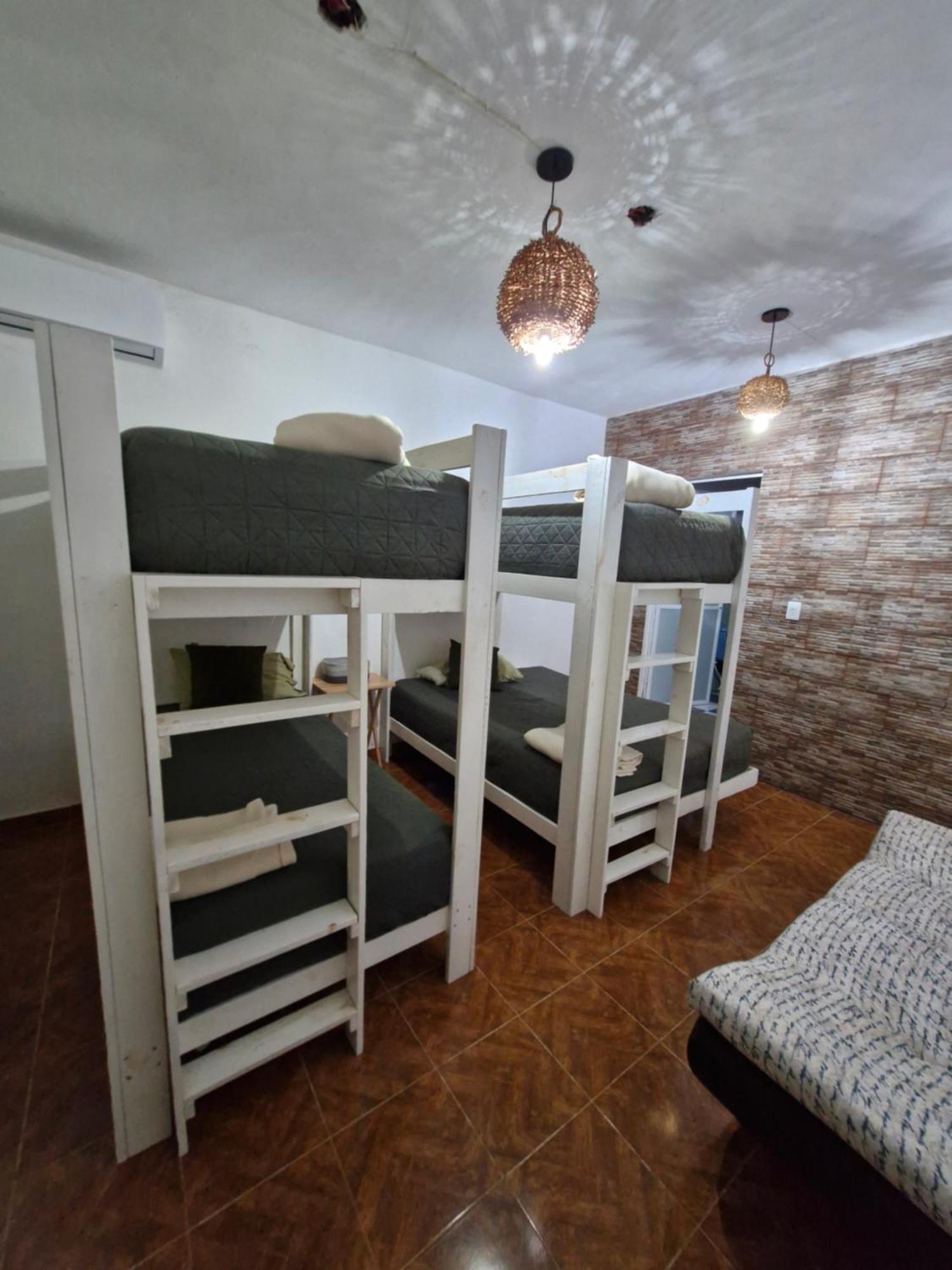 Casa 18 Personas Con Ac, Cocina Y A 10 Min De La Playa *