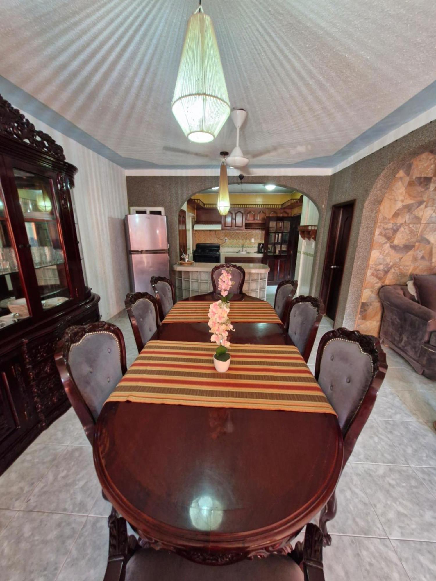 Casa 18 Personas Con Ac, Cocina Y A 10 Min De La Playa Playa del Carmen