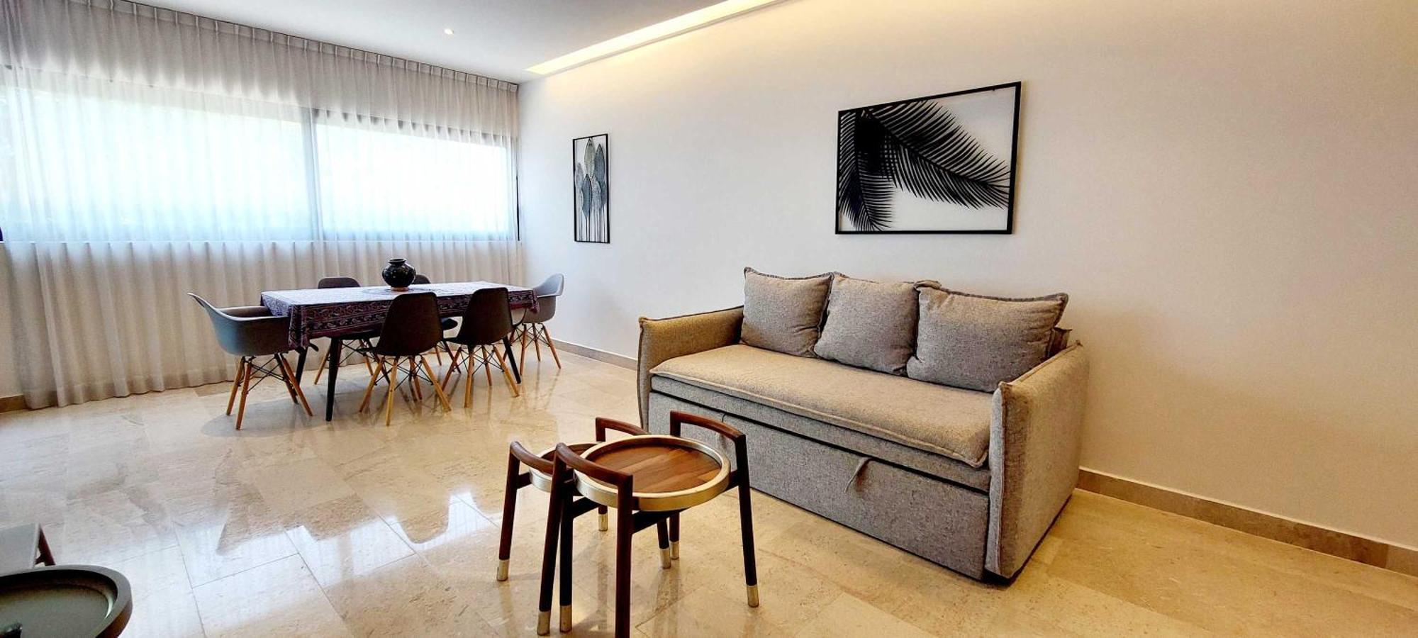 Next To The Beautiful 2 Bedroom Apartamento