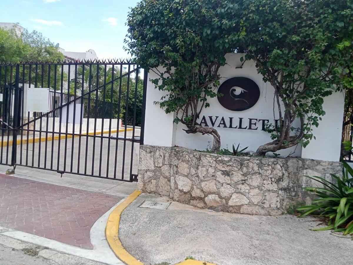 Real Ibiza * Playa del Carmen
