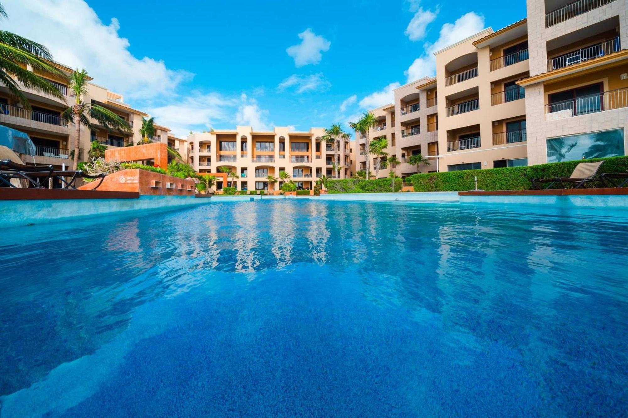 Surf 301 - Luxury Oceanview Beachfront With Gym - At El Faro *