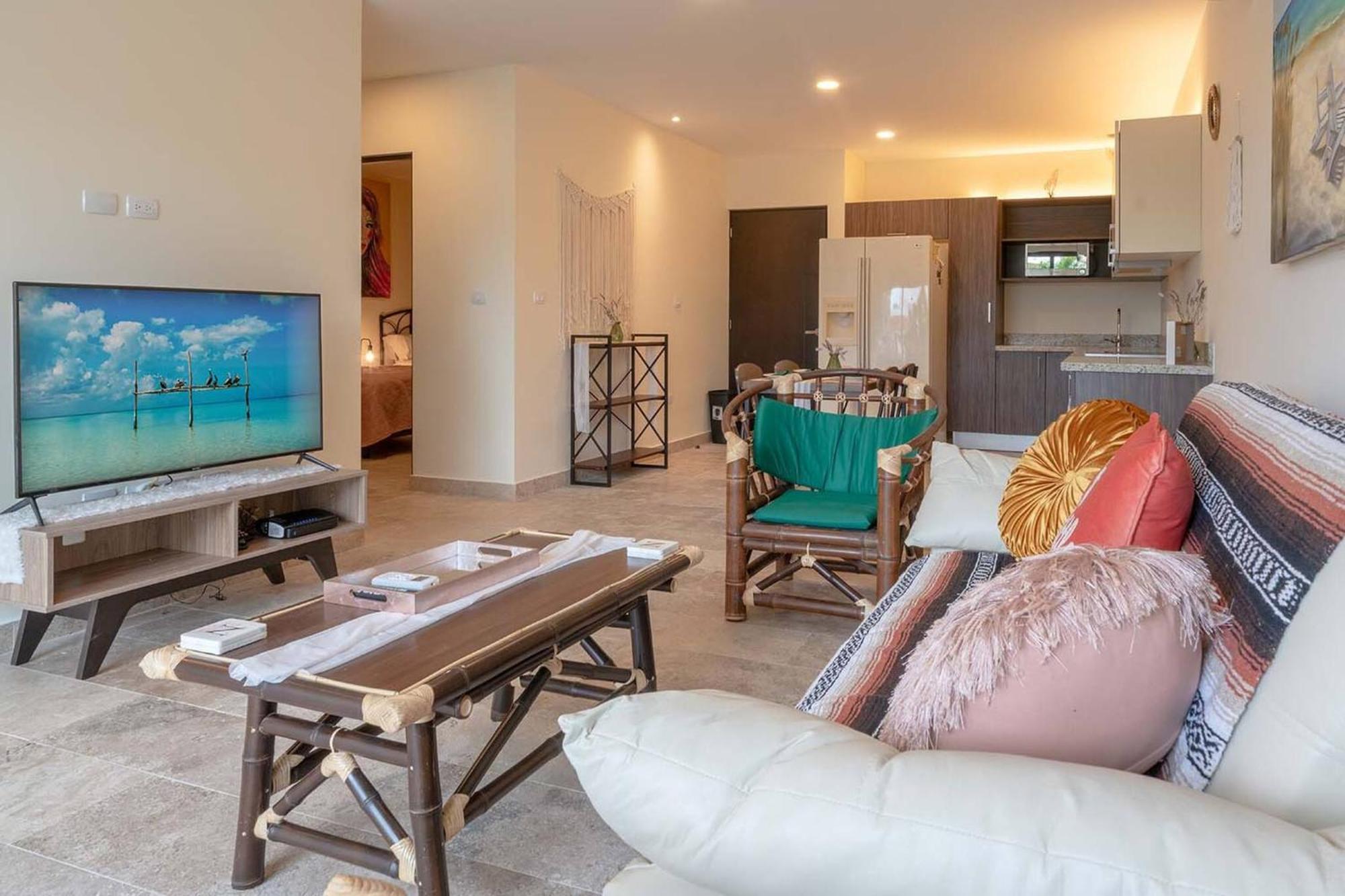 Oasis - 2 Bedroom With Pool, Gym, Private Terrace - At Veranto Playa del Carmen